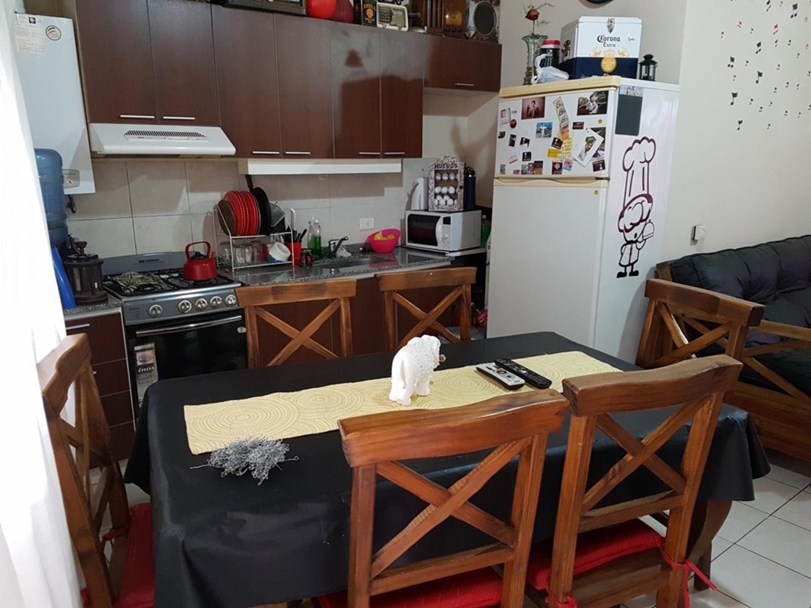 MUY LINDO DEPARTAMENTO EN VENTA EN VILLA CARLOS PAZ - 2 Dormitorios, Gas Natural, Calef. Central. — foto 10