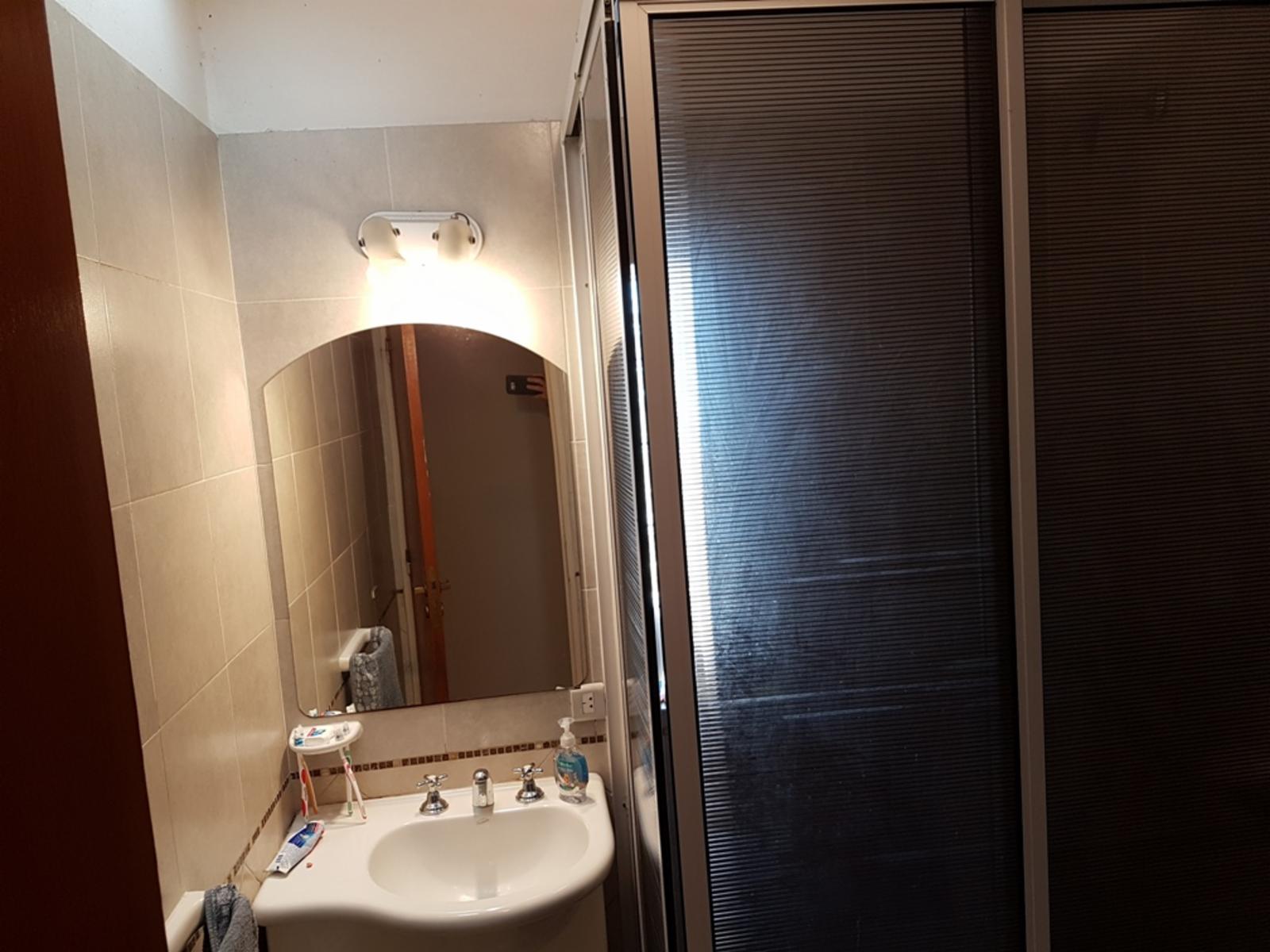 MUY LINDO DEPARTAMENTO EN VENTA EN VILLA CARLOS PAZ - 2 Dormitorios, Gas Natural, Calef. Central. — foto 14