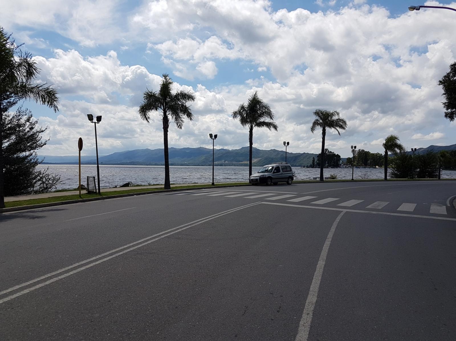 EDIFICIO COSTA LAGO - EN PLENA COSTANERA DE VILLA CARLOS PAZ, Gran Vista Al Lago Pronta entrega — foto 5