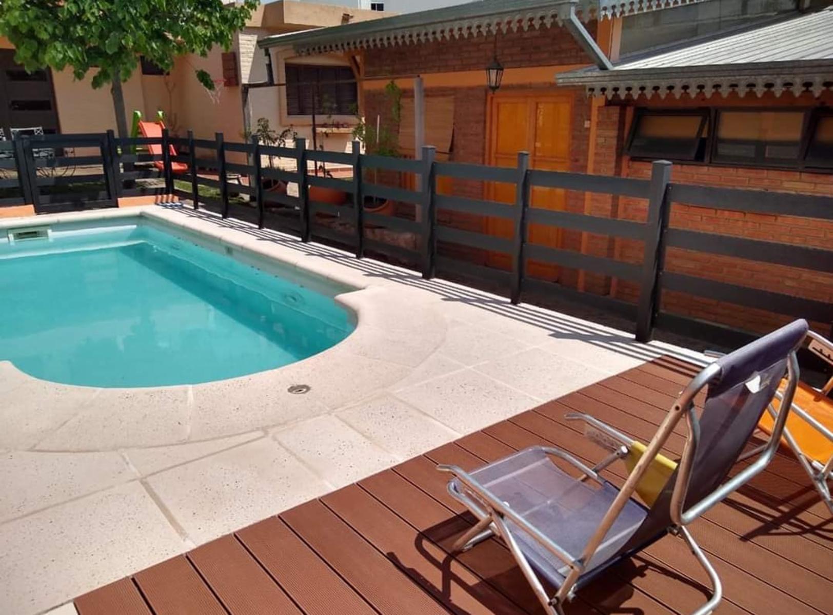 PROPIEDAD CÉNTRICA EN VILLA CARLOS PAZ, A LA VENTA, CASA + DEPARTAMENTOS. Excelente Para Renta — foto 4