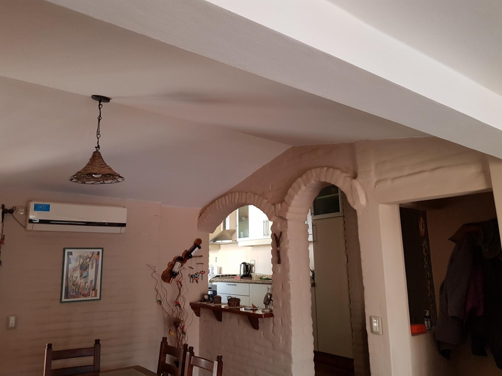 PROPIEDAD CÉNTRICA EN VILLA CARLOS PAZ, A LA VENTA, CASA + DEPARTAMENTOS. Excelente Para Renta — foto 8