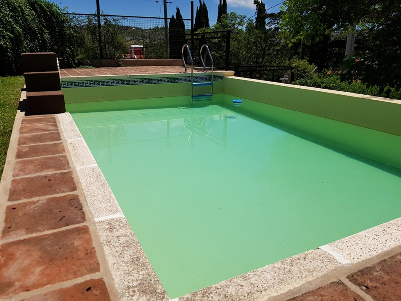EXCELENTE CASA EN VENTA EN VILLA CARLOS PAZ, 3 DORMITORIOS, PILETA,VISTA PANORÁMICA, HERMOSA. — foto 7