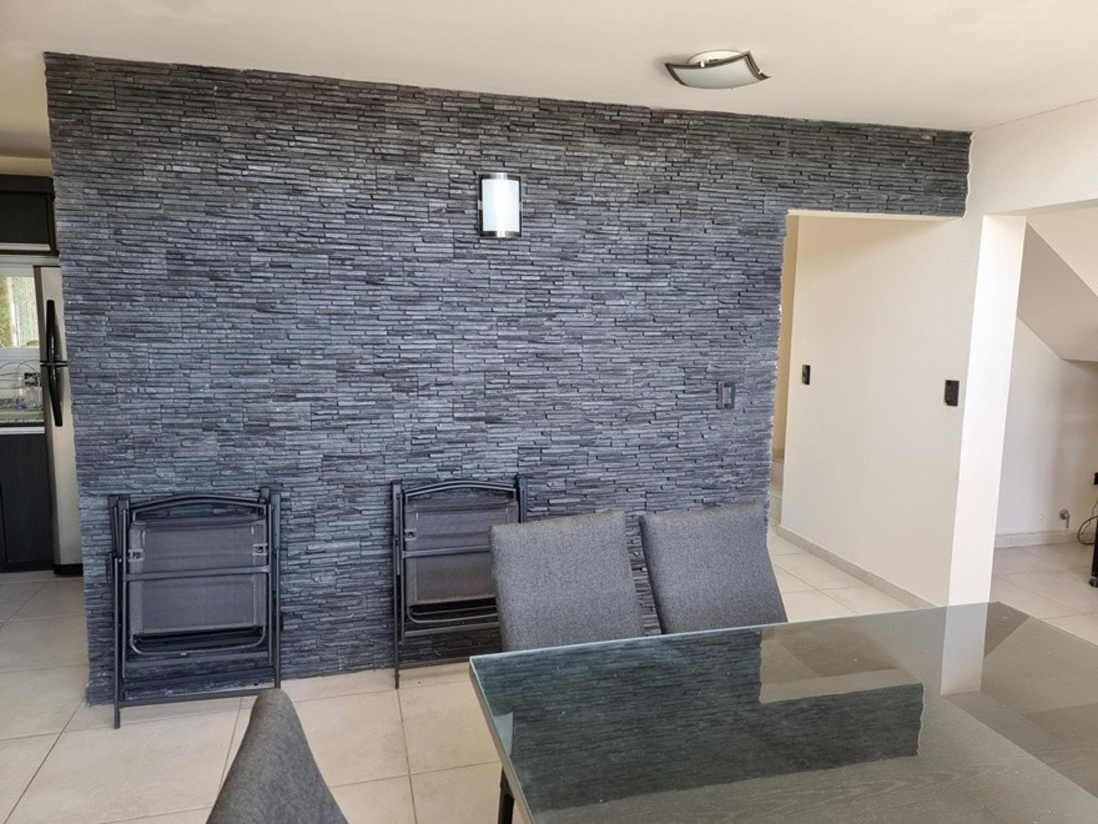 EXCELENTE CASA EN VENTA EN VILLA CARLOS PAZ, 2 DORMITORIOS, PILETA, VISTA PANORÁMICA, DE 4 AÑOS — foto 10
