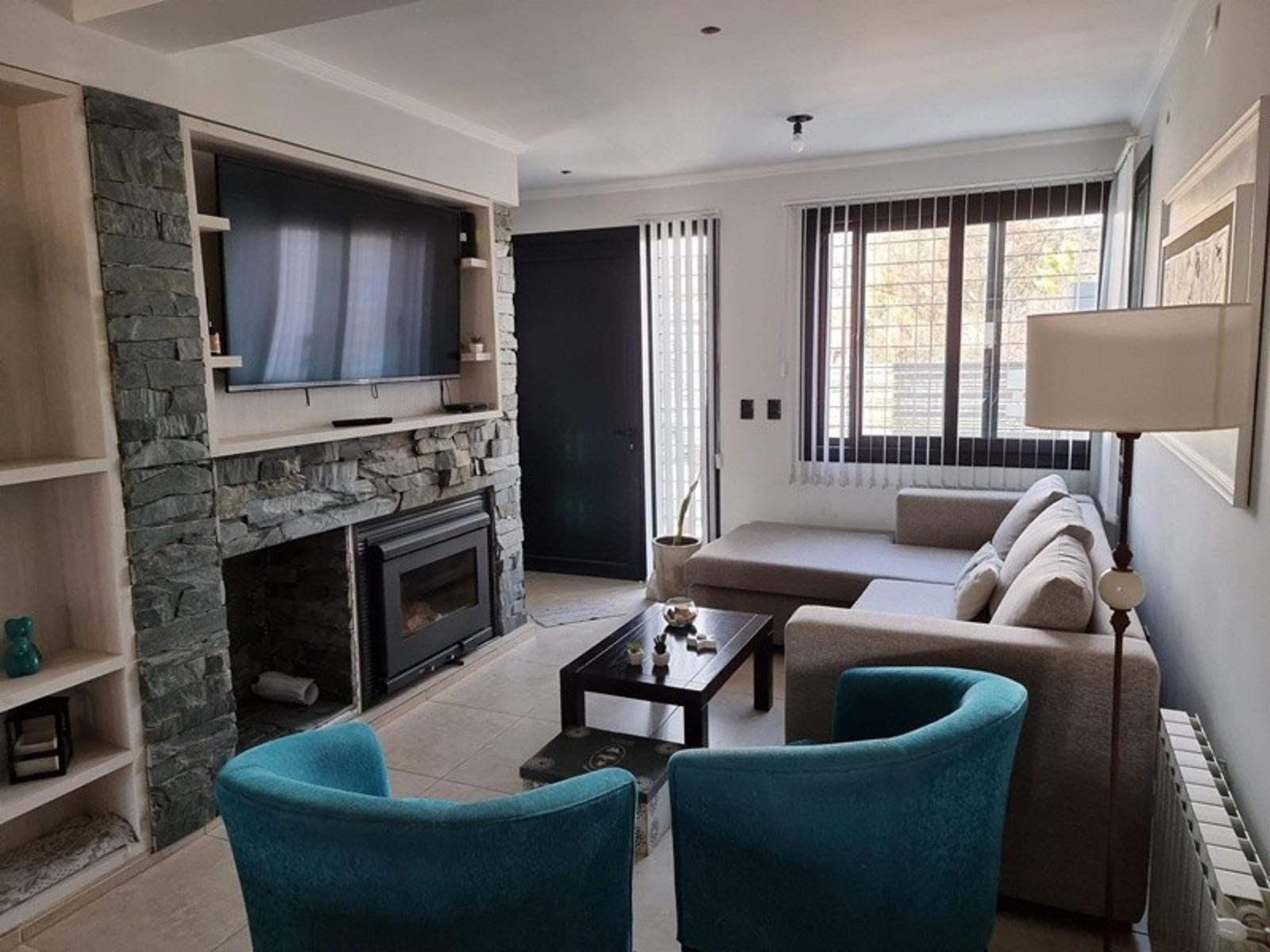 HERMOSA CASA EN VENTA EN SAN ANTONIO DE ARREDONDO, CON PILETA, QUINCHO,4DORMITORIOS, 3 BAÑOS. — foto 4