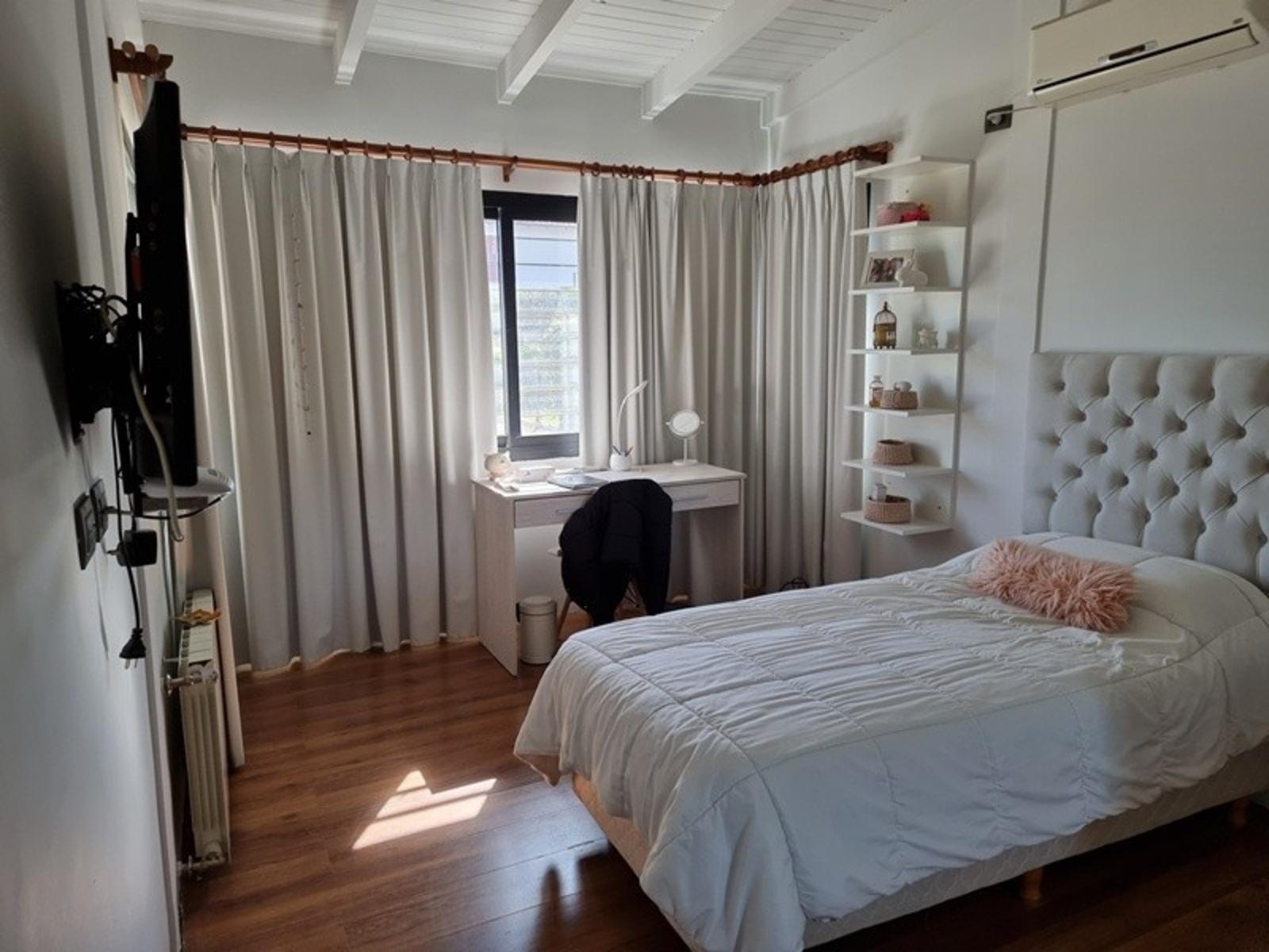 HERMOSA CASA EN VENTA EN SAN ANTONIO DE ARREDONDO, CON PILETA, QUINCHO,4DORMITORIOS, 3 BAÑOS. — foto 13
