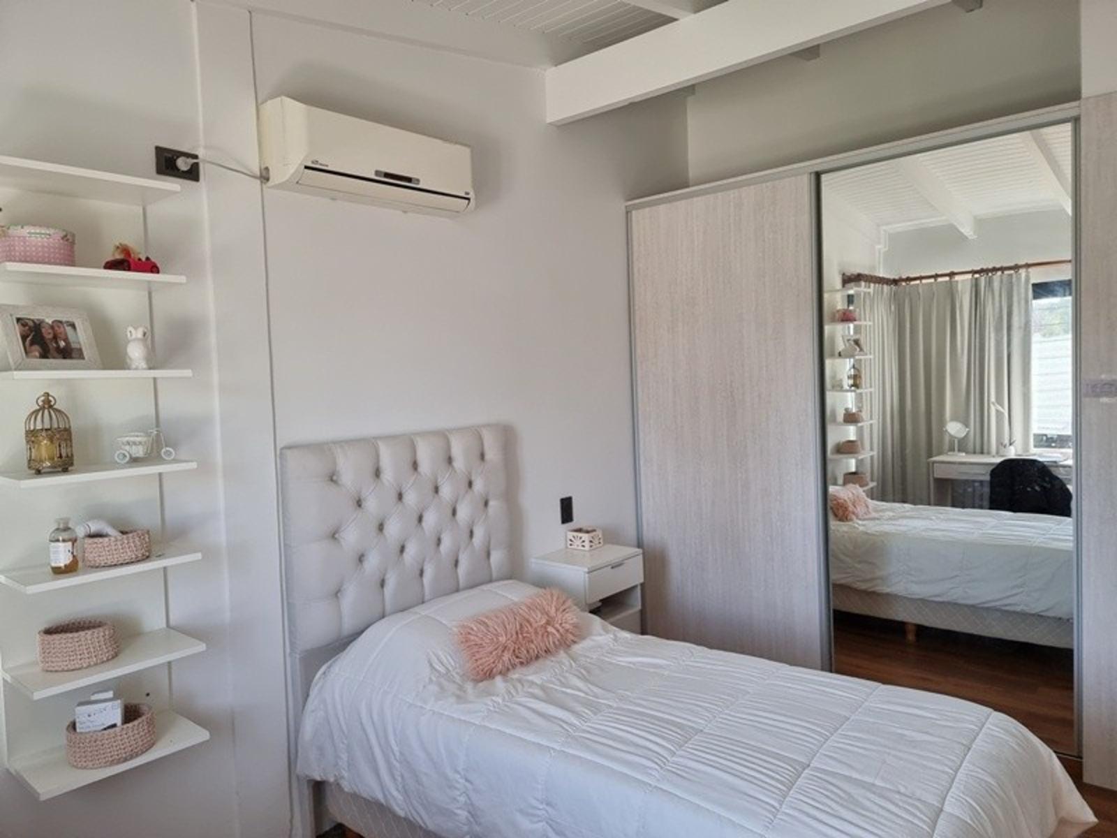 HERMOSA CASA EN VENTA EN SAN ANTONIO DE ARREDONDO, CON PILETA, QUINCHO,4DORMITORIOS, 3 BAÑOS. — foto 15
