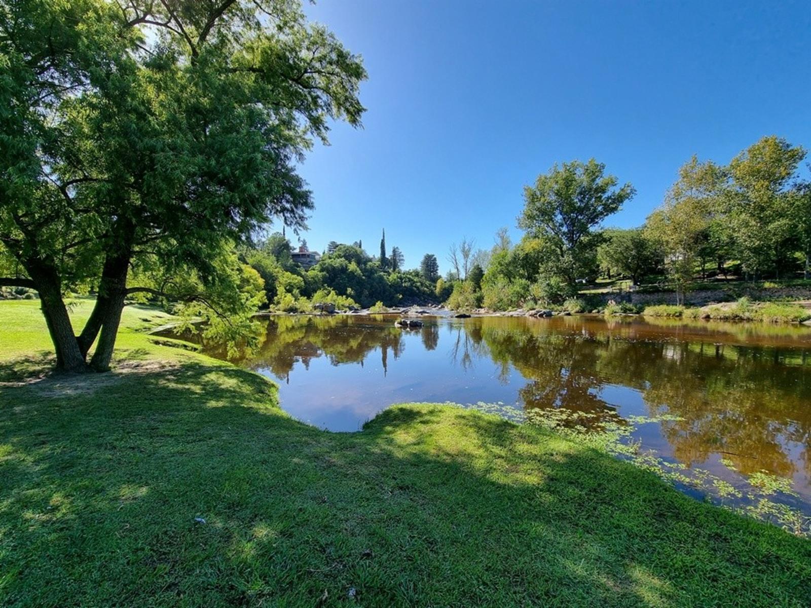 EXCELENTE PREDIO EN VENTA, DE 2.100 MT2 CON FONDO AL RIO BALNEARIO TALAHUASI, IDEAL PARA COMPLEJO — foto 3