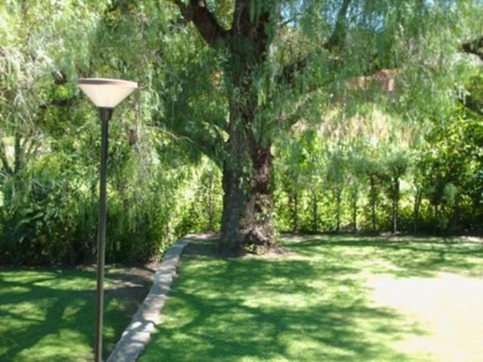 LINDA CASA EN CARLOS PAZ EN VENTA, CON 2.100 MT2 DE TERRENO — foto 2