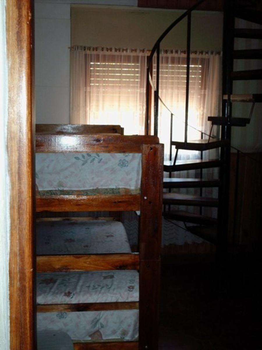 LINDA CASA EN CARLOS PAZ EN VENTA, CON 2.100 MT2 DE TERRENO — foto 10