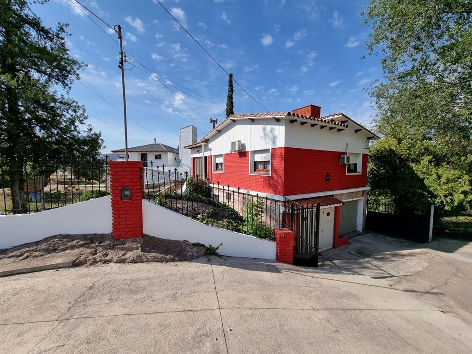 LINDA CASA EN CARLOS PAZ EN VENTA, CON 2.100 MT2 DE TERRENO — foto 14