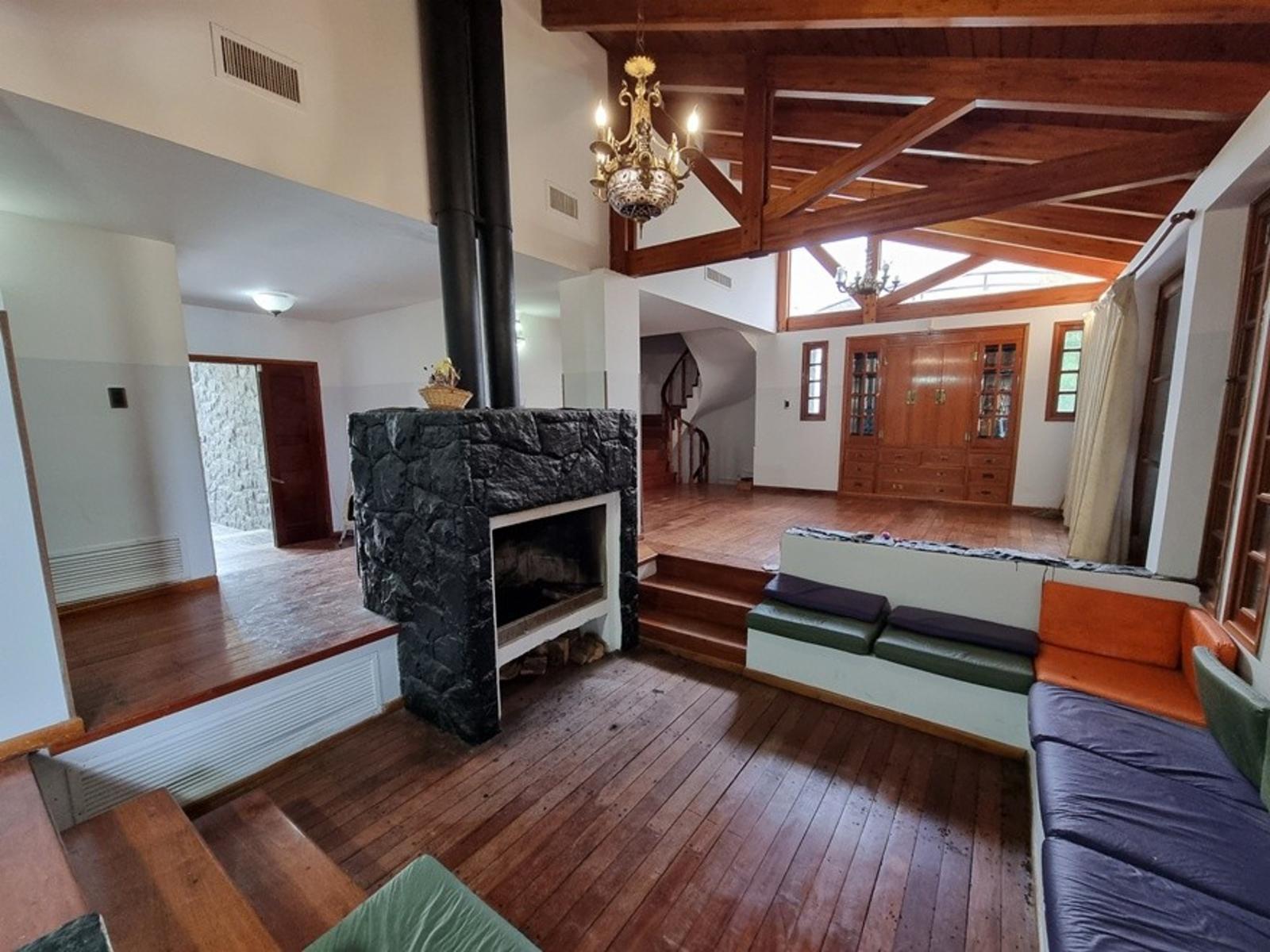 FABULOSA CASA EN VILLA CARLOS PAZ, Bº COSTA AZUL, CON PILETA CLIMATIZADA CUBIERTA, CANCHA DE SQUASH, — foto 6