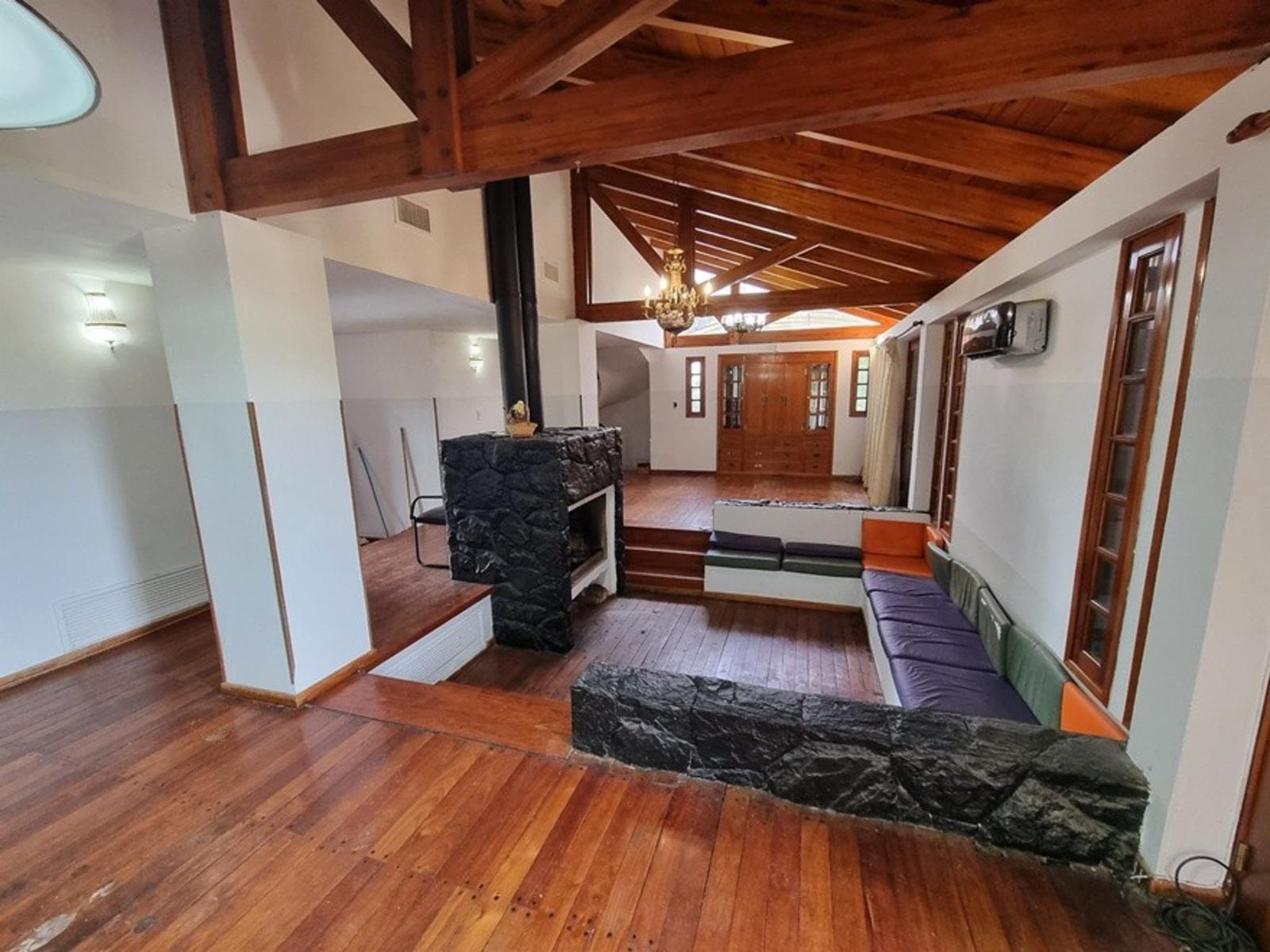 FABULOSA CASA EN VILLA CARLOS PAZ, Bº COSTA AZUL, CON PILETA CLIMATIZADA CUBIERTA, CANCHA DE SQUASH, — foto 7