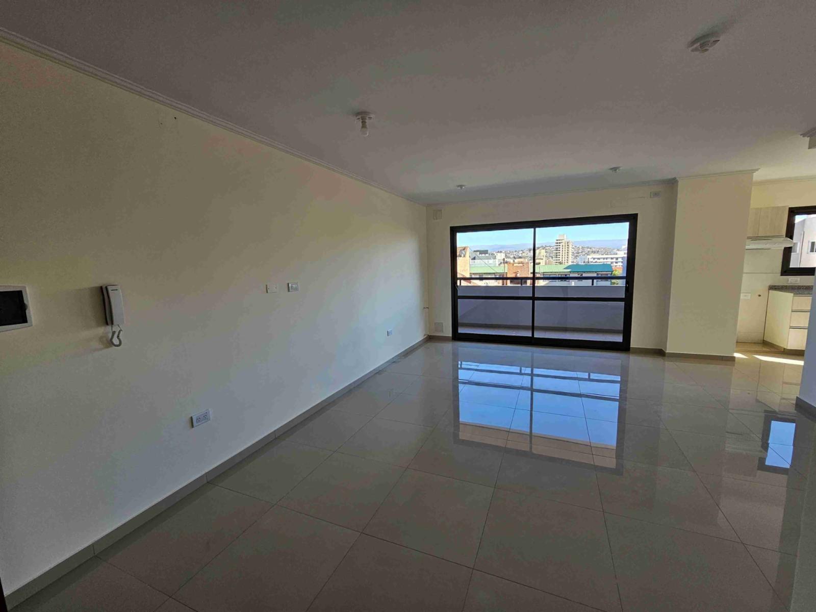 EXCELENTE DEPARTAMENTO EN VENTA EN VILLA CARLOS PAZ, A ESTRENAR, 0 KM. 3DORM, 2 BAÑOS - CON BALCÓN — foto 4