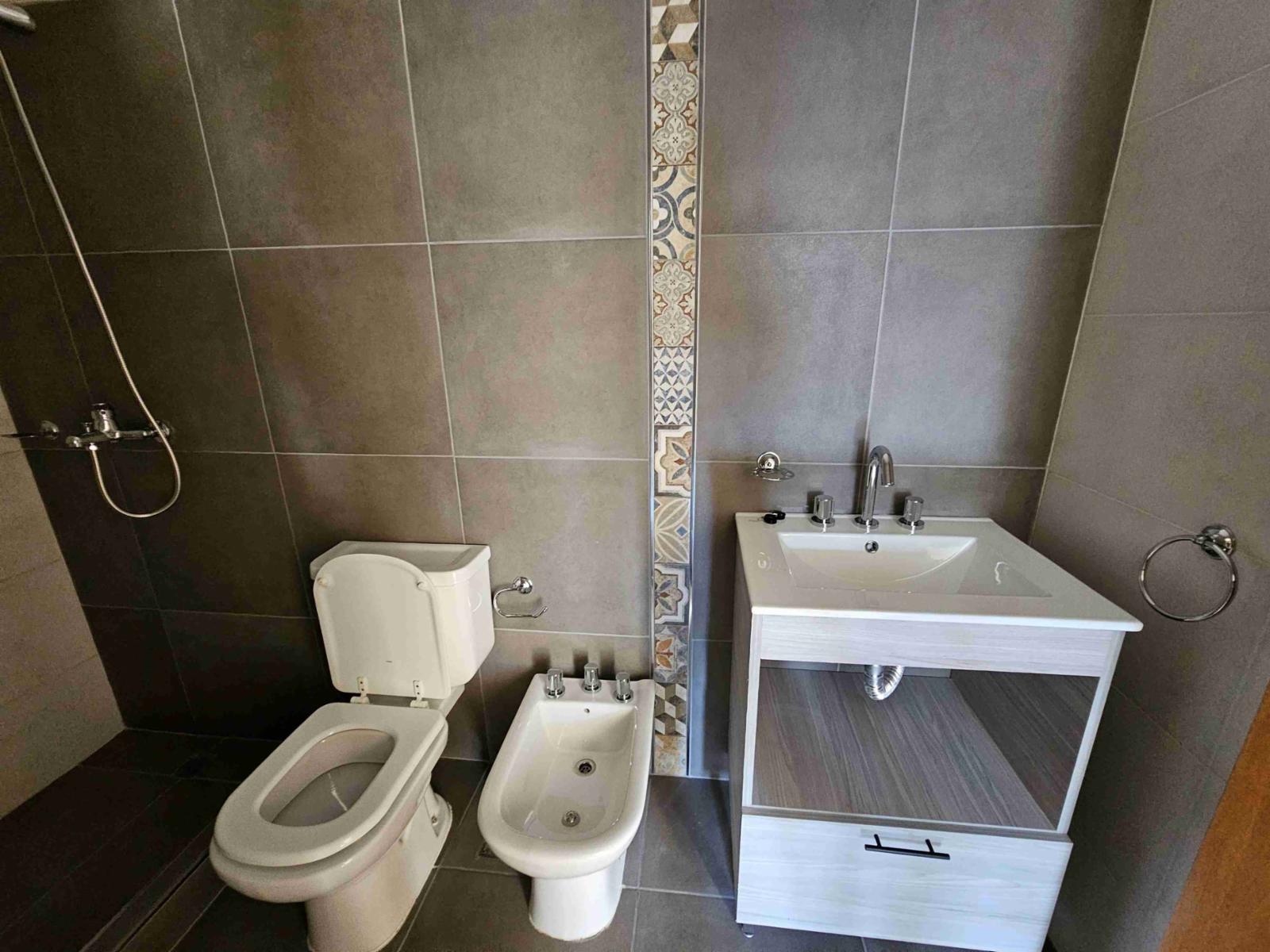 EXCELENTE DEPARTAMENTO EN VENTA EN VILLA CARLOS PAZ, A ESTRENAR, 0 KM. 3DORM, 2 BAÑOS - CON BALCÓN — foto 11