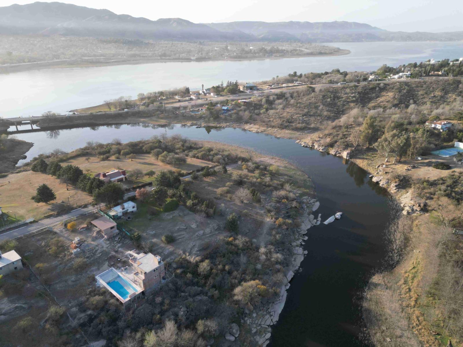 EXCELENTE TERRENO DE 5.300 Mt2, CON FONDO AL ARROYO LAS MOJARRAS, GRANOPORTUNIDAD. Ideal Para Hotel — foto 4