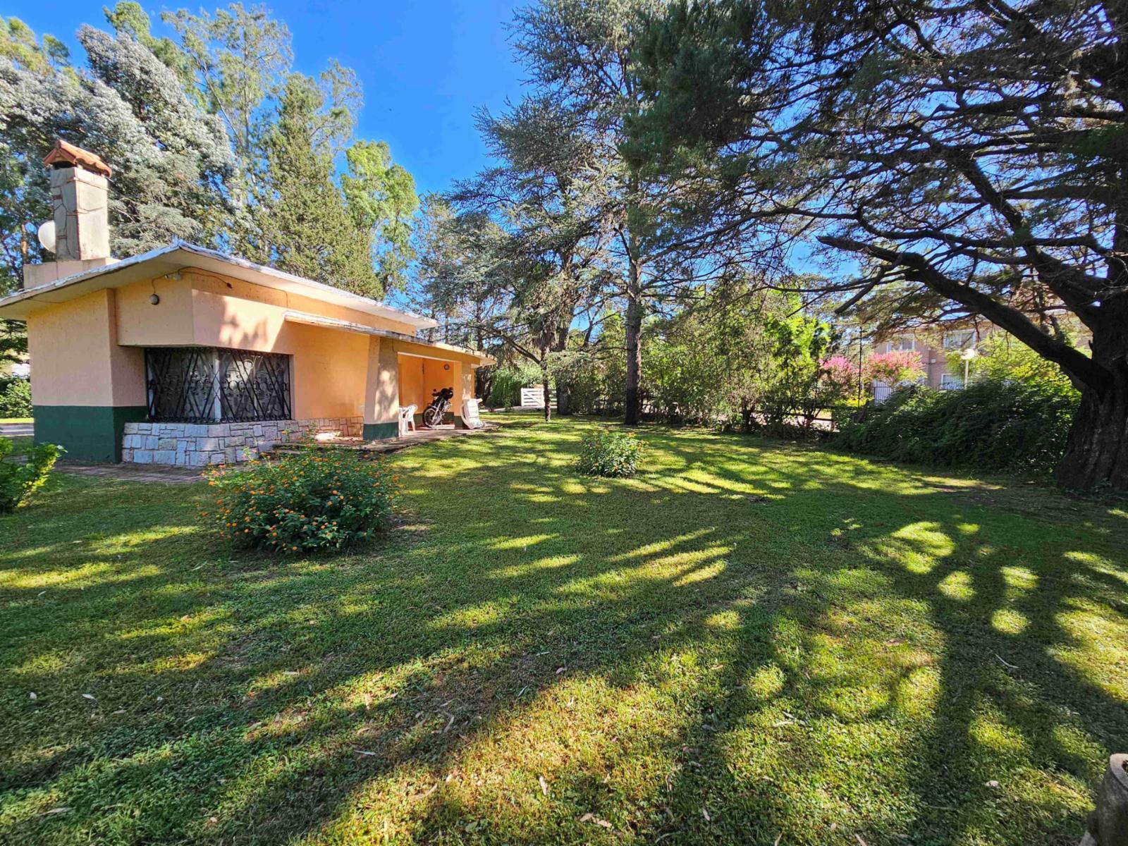 CASA EN VENTA EN PARQUE SIQUIMAN A 100 MTS DE LA RUTA 38. HERMOSOENTORNO Y GRAN PARQUE — foto 6