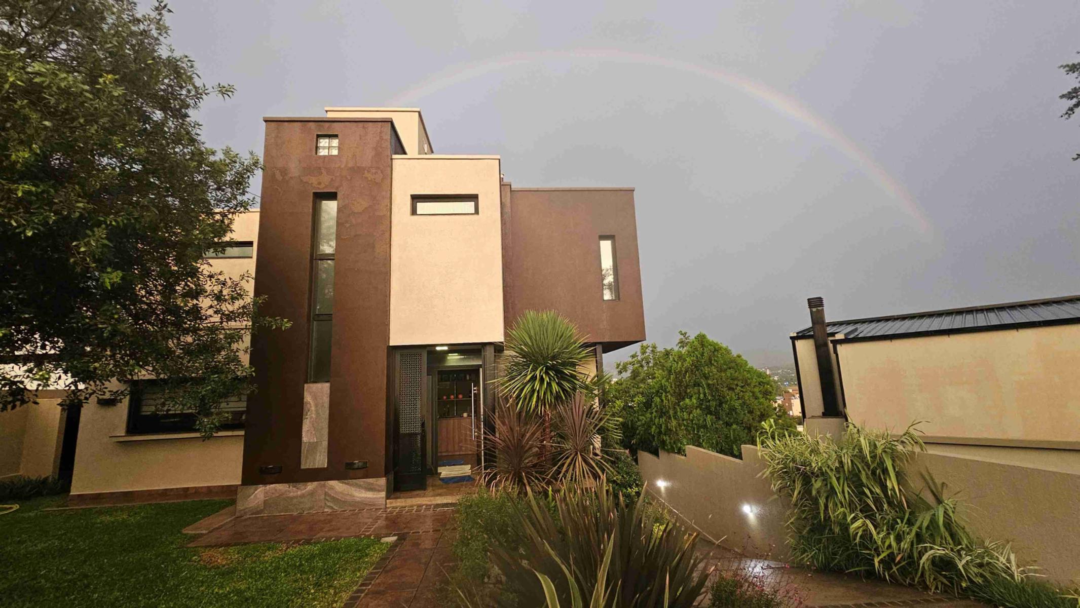 UNA CASA DE REVISTA EN VENTA, EN VILLA CARLOSPAZ,VILLADELLAGO,MAGNÍFICA, TREMENDA VISTA. — foto 2