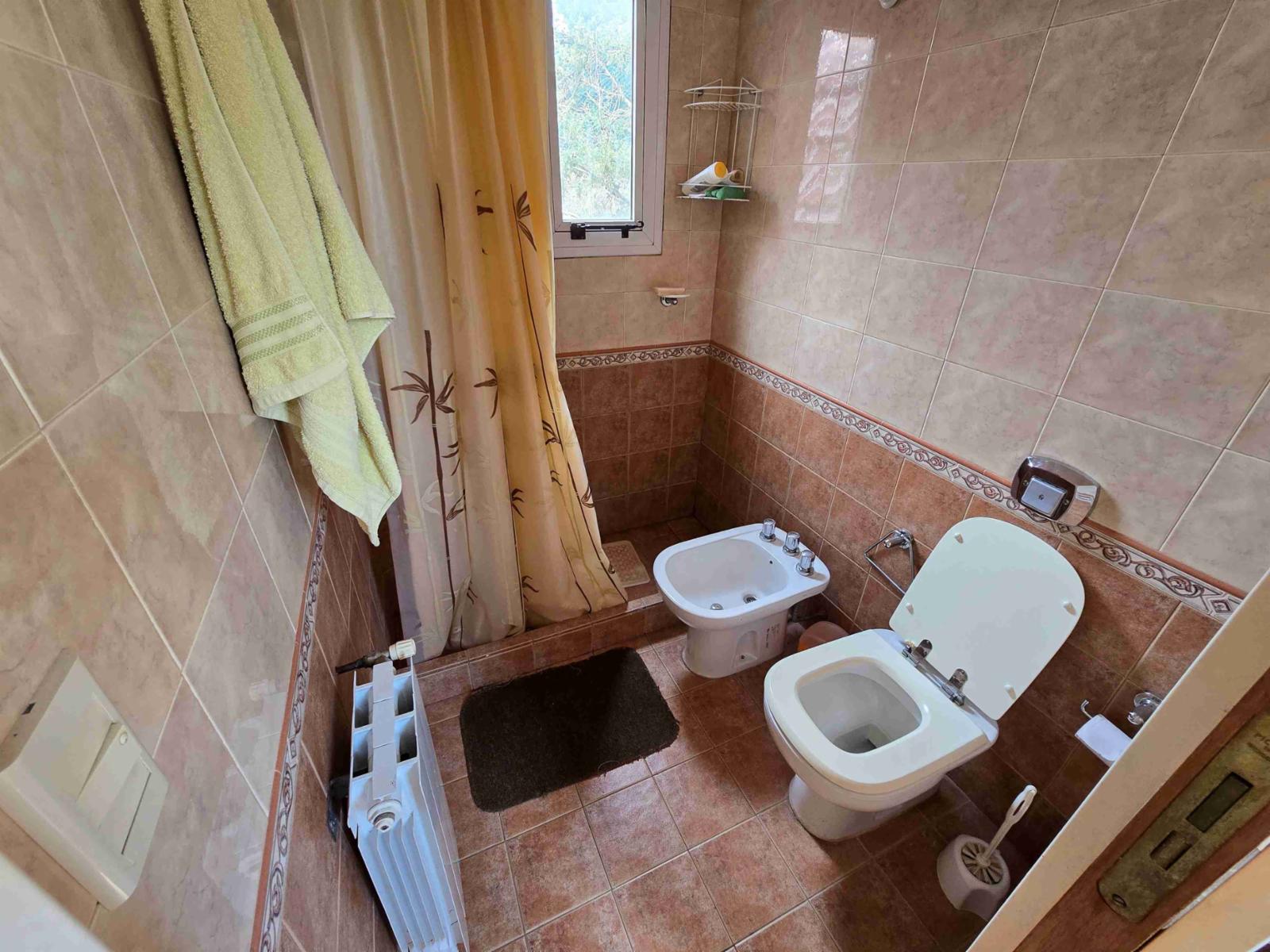 MUY LINDA CASA EN VENTA EN VILLA CARLOS PAZ, Barrio Residencial Villa del Lago. Con hermosa Pileta y Vista Panorámica. Apta para Crédito Bancario. — foto 13