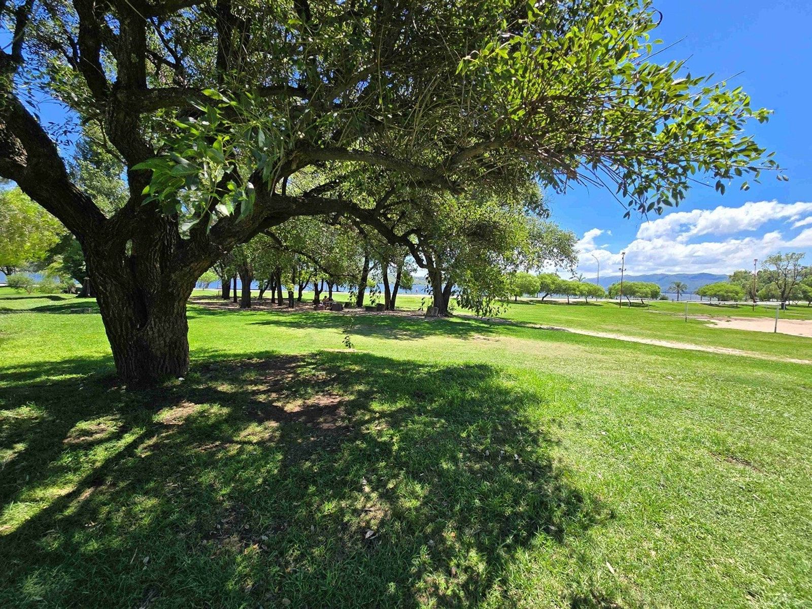 Nuevo POZO DE INVERSIÓN DELUXE, EN VILLA CARLOSPAZ,SOBREPLENACOSTANERAFRENTE AL LAGO. — foto 11