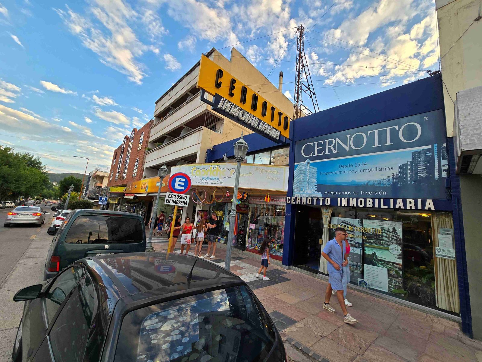 PROPIEDAD CÉNTRICA EN VENTA EN VILLA CARLOS PAZ, PARA EDIFICARDEPARTAMENTOS Y LOCALES, OPORTUNIDAD - 1