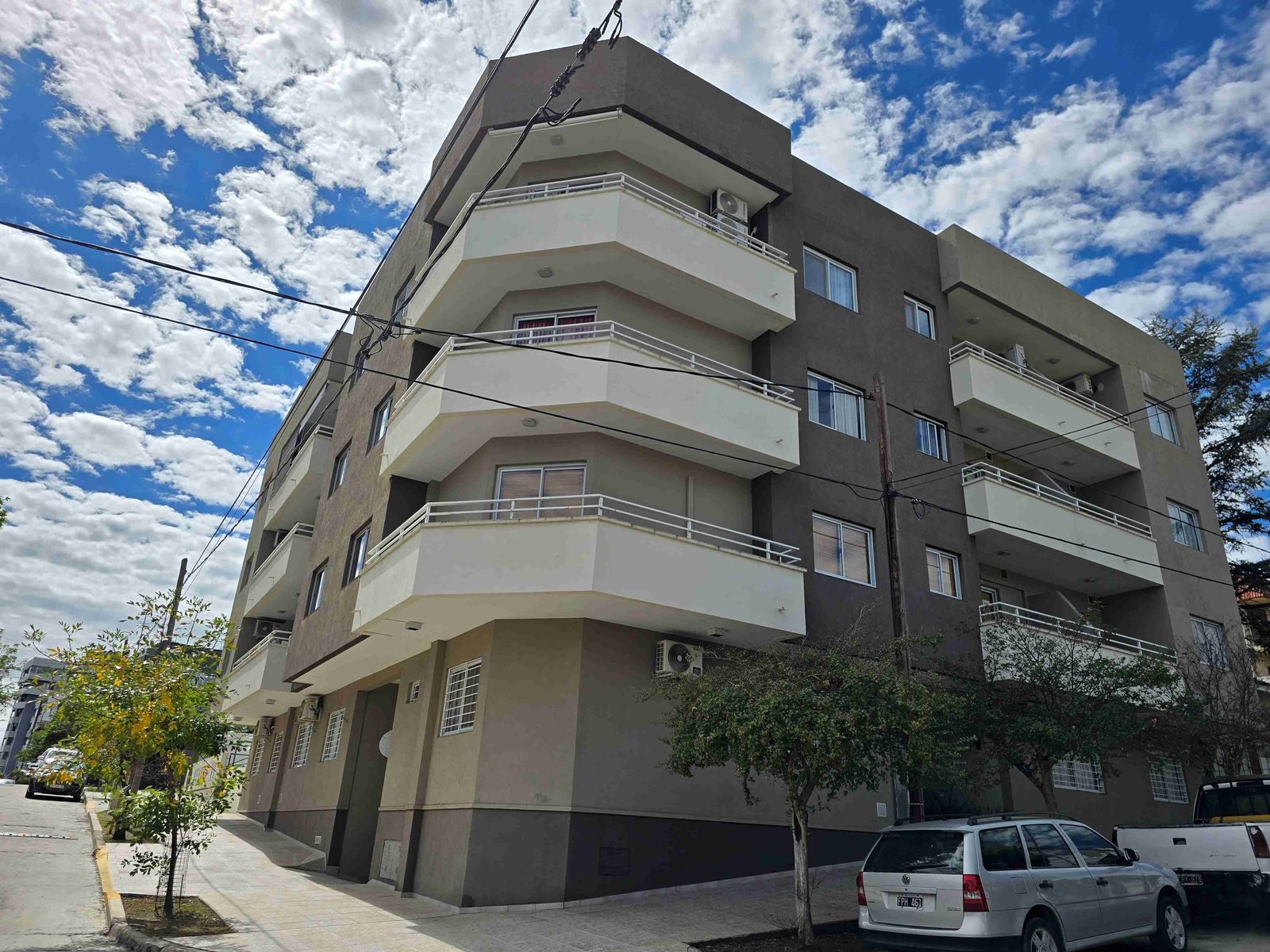 ¡BELLA OPORTUNIDAD Departamento en venta en Villa CarlosPaz,EDIFICIOFINCAS DEL LAGO 2. frente