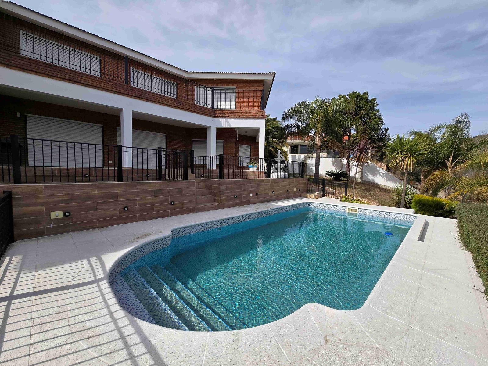 EXCELENTE CASA EN VENTA EN VILLA CARLOS PAZ, BARRIO COSTA AZUL, 4Dormitorios, Vista Panorámica — foto 3