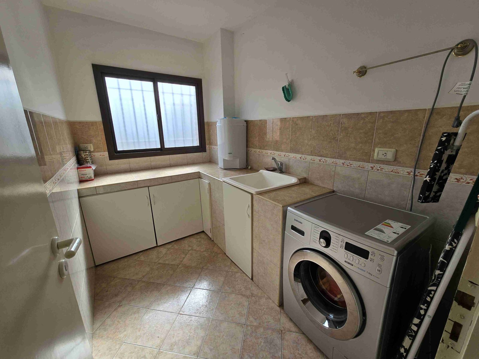 EXCELENTE CASA EN VENTA EN VILLA CARLOS PAZ, BARRIO COSTA AZUL, 4Dormitorios, Vista Panorámica — foto 9