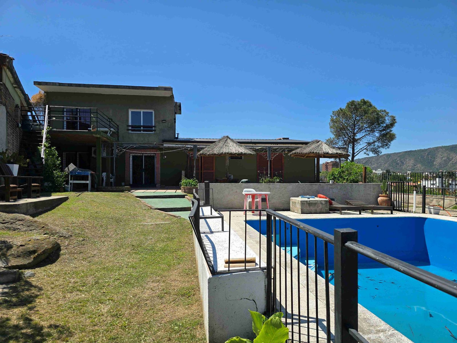 DEPARTAMENTO EN ALQUILER ANUAL - B° LA QUINTA - 6
