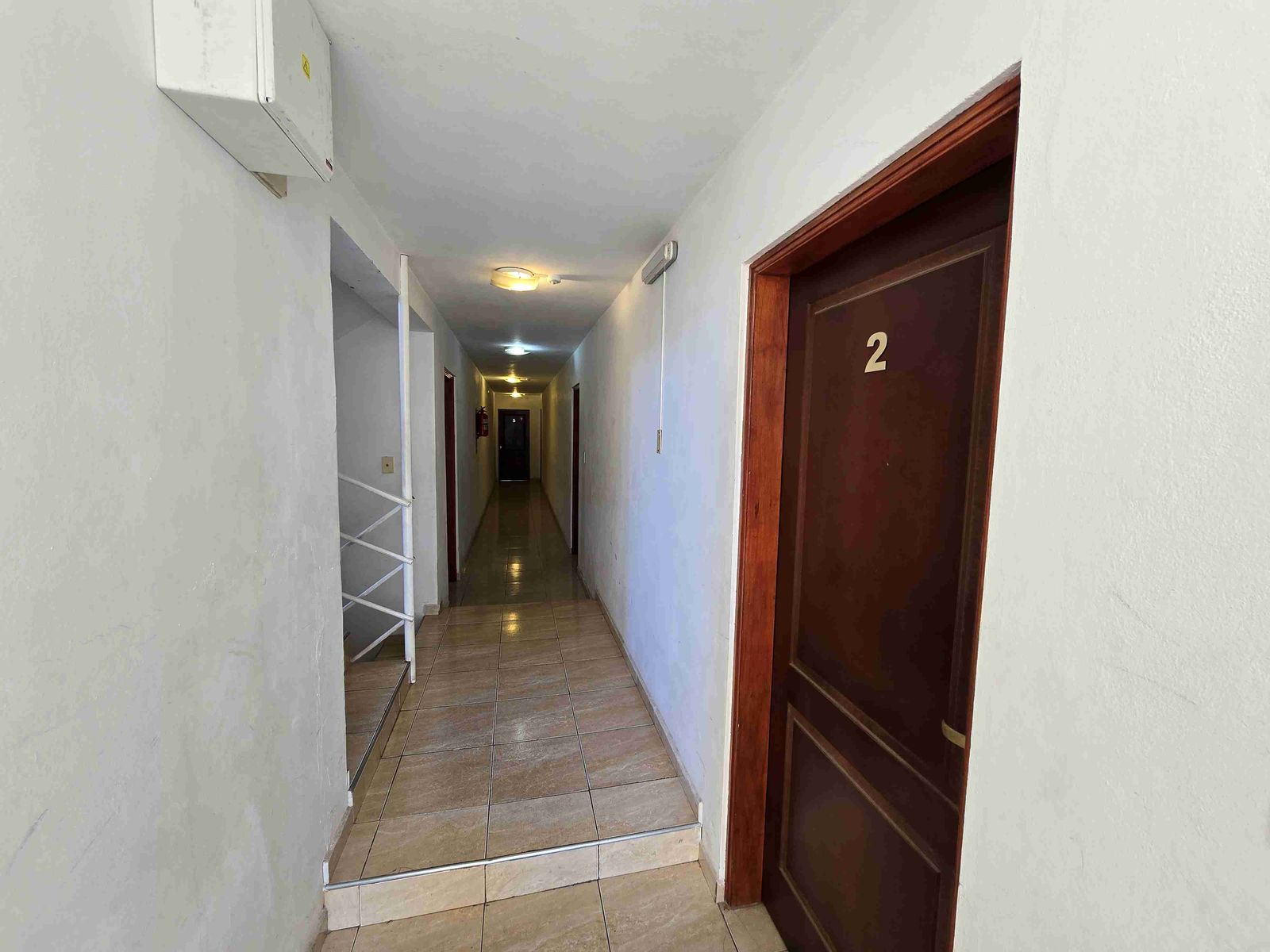 LINDO DEPARTAMENTO EN VENTA EN VILLA CARLOS PAZ, EDIFICIO RÍO DE JANEIRO, 1 DORMITORIO CON PATIO PROPIO. COCHERA - 3