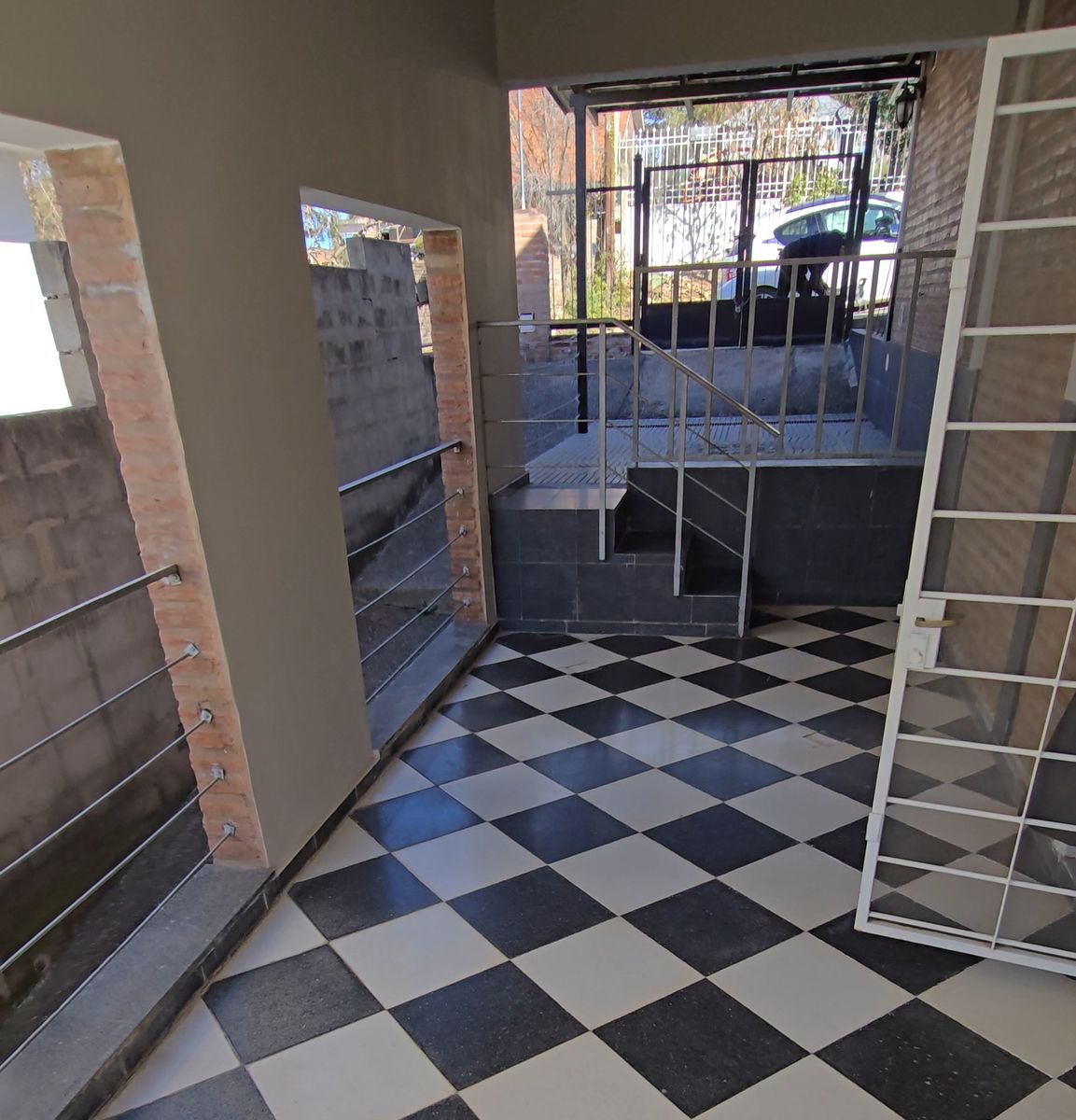 MUY LINDA CASA EN VENTA EN CARLOS PAZ, BARRIO RESIDENCIAL LAS ENSENADAS, CON GAS NATURAL Digna de ver. - 8