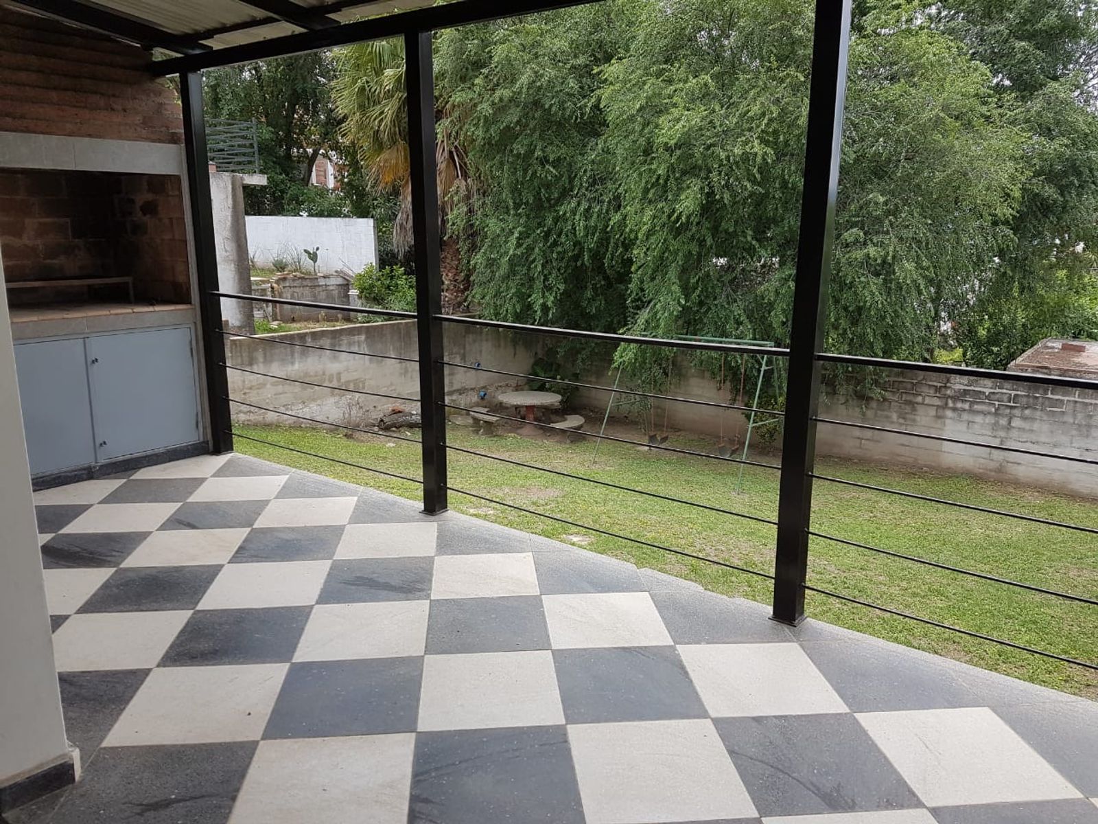 MUY LINDA CASA EN VENTA EN CARLOS PAZ, BARRIO RESIDENCIAL LAS ENSENADAS, CON GAS NATURAL Digna de ver. - 16