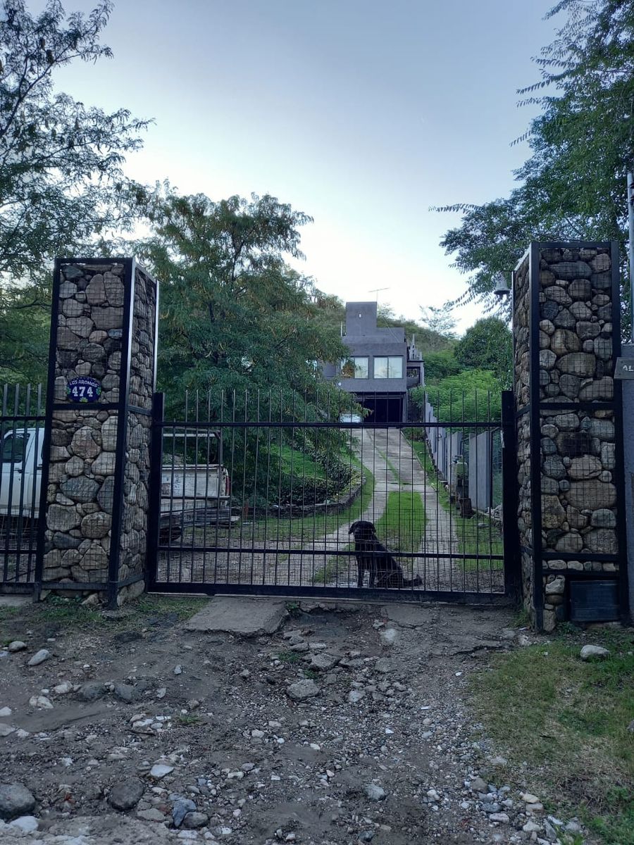 MUY LINDA CASA EN VENTA EN MAYU SUMAJ, DE EXCELENTE CALIDAD & DISEÑO, DISTANTE 50 Mts del RÍO BALNEARIO. - 8
