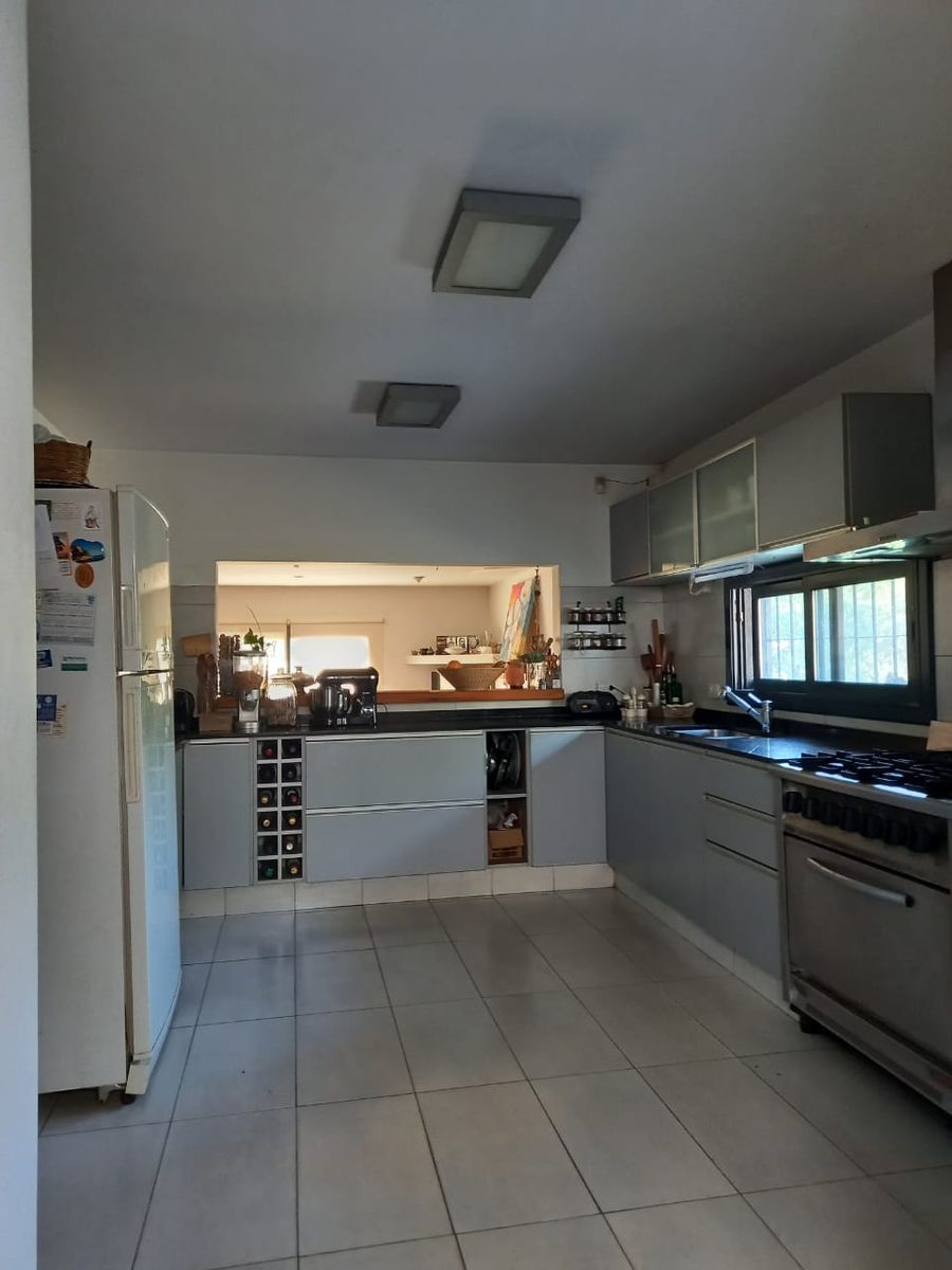 MUY LINDA CASA EN VENTA EN MAYU SUMAJ, DE EXCELENTE CALIDAD & DISEÑO, DISTANTE 50 Mts del RÍO BALNEARIO. - 20