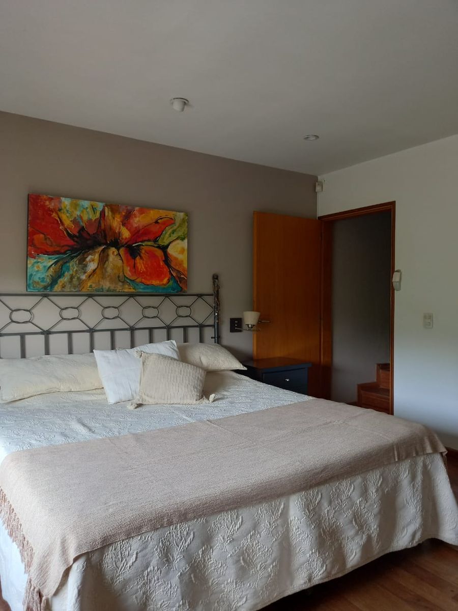 MUY LINDA CASA EN VENTA EN MAYU SUMAJ, DE EXCELENTE CALIDAD & DISEÑO, DISTANTE 50 Mts del RÍO BALNEARIO. - 32