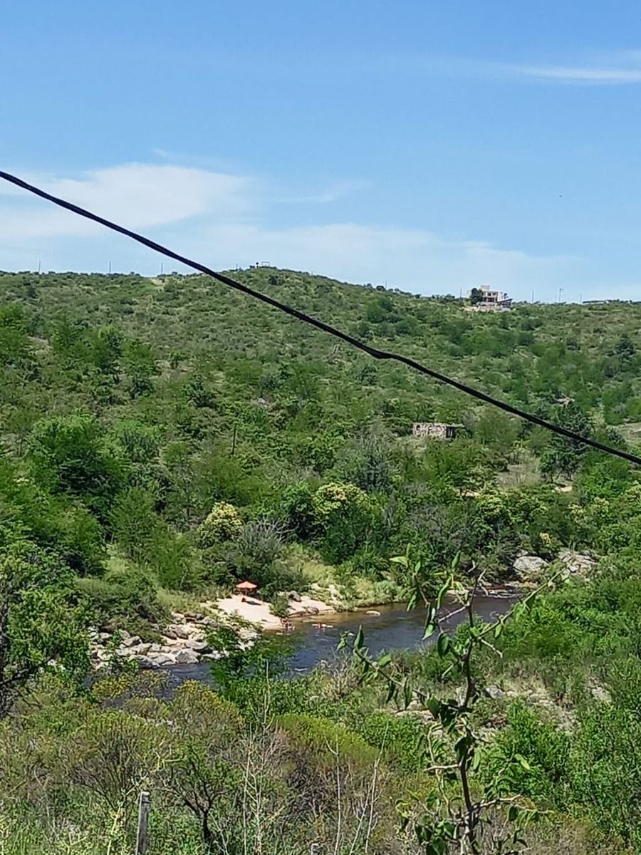MUY LINDA CASA EN VENTA EN MAYU SUMAJ, DE EXCELENTE CALIDAD & DISEÑO, DISTANTE 50 Mts del RÍO BALNEARIO. - 44