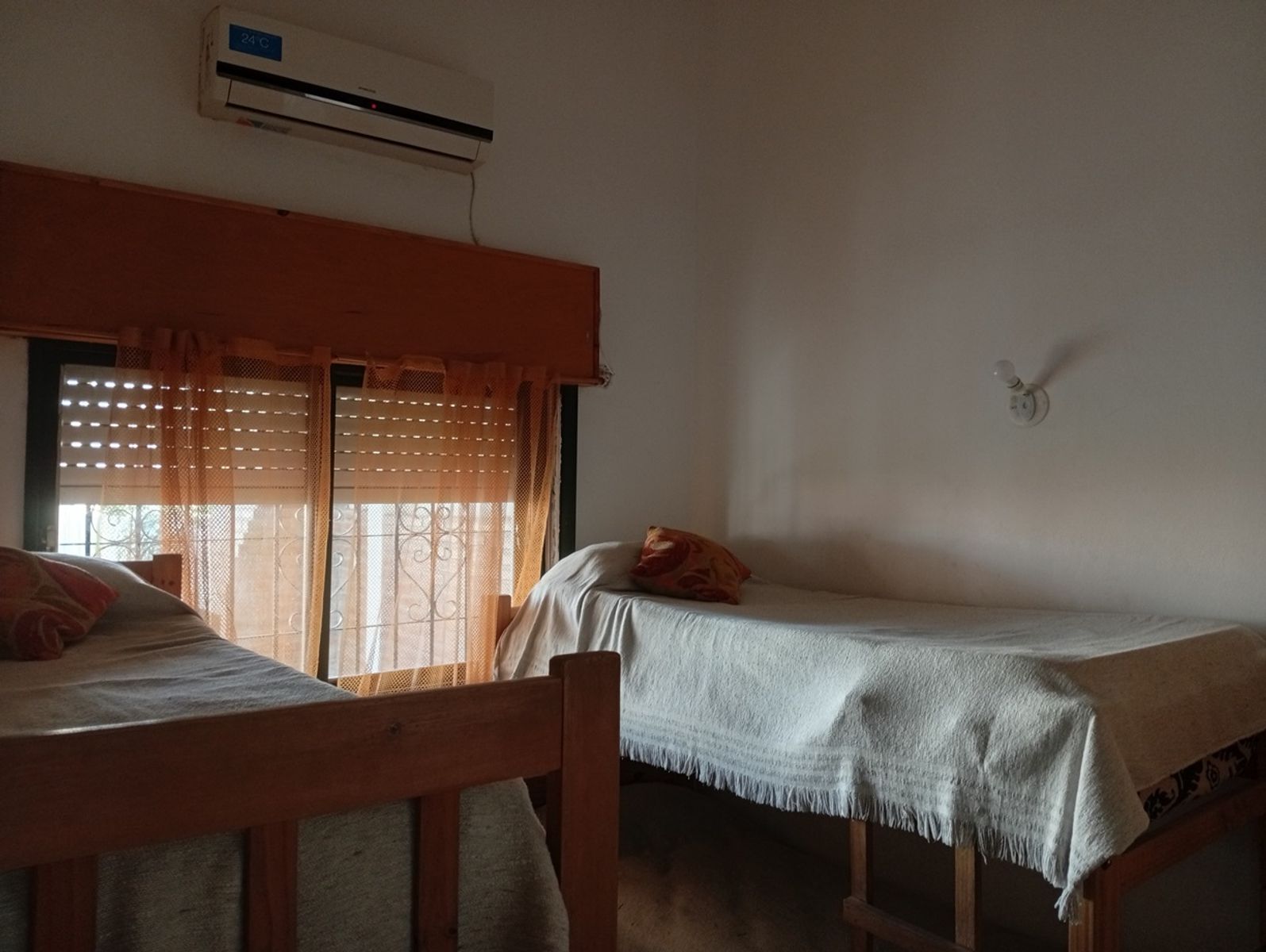 LINDA CASA EN VILLA CARLOS PAZ, ALQUILER PERMANENTE A 2 AÑOS, BARRIO LAS ENSENADAS, GAS NATURAL - 13