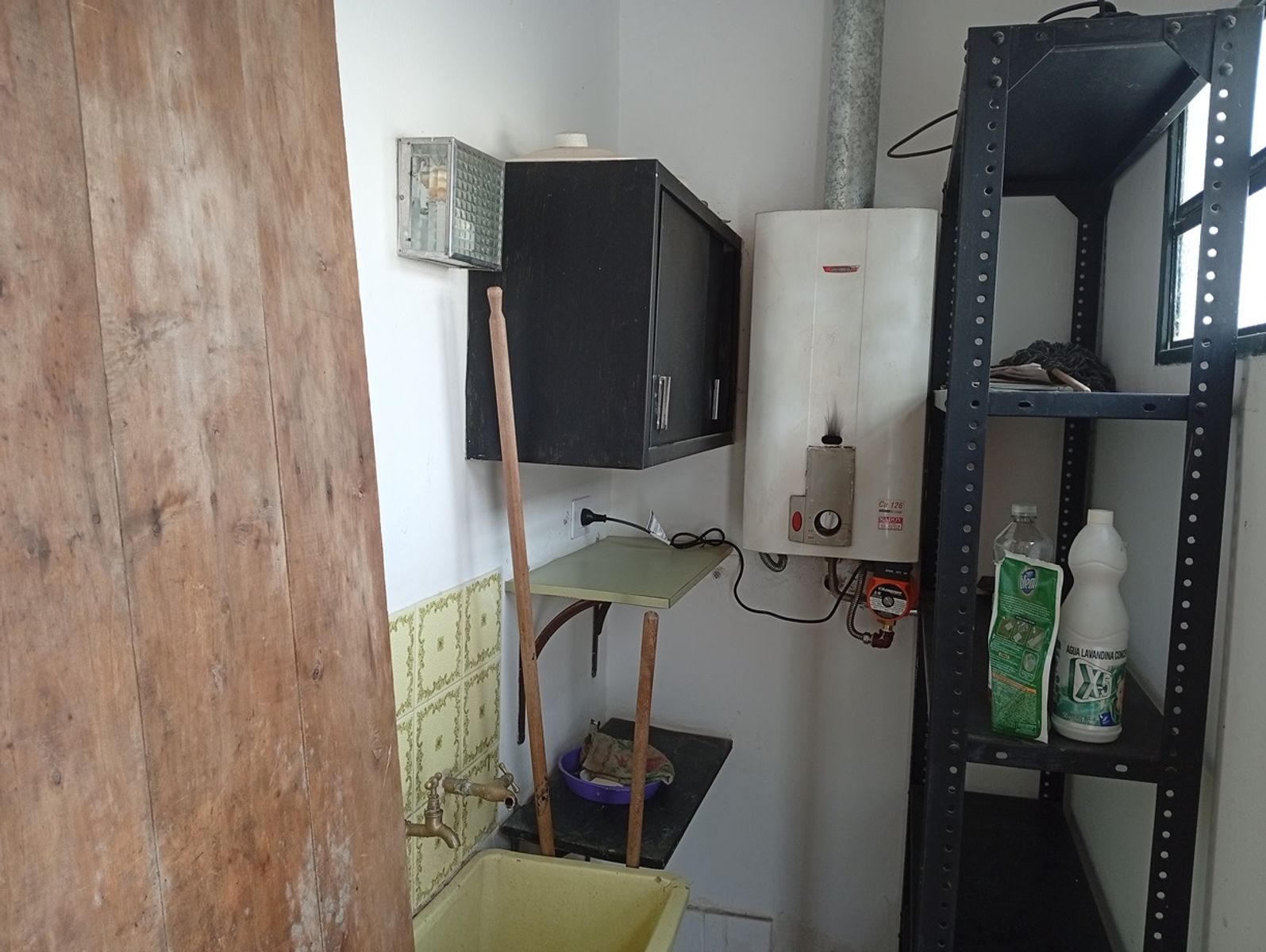 LINDA CASA EN VILLA CARLOS PAZ, ALQUILER PERMANENTE A 2 AÑOS, BARRIO LAS ENSENADAS, GAS NATURAL - 16