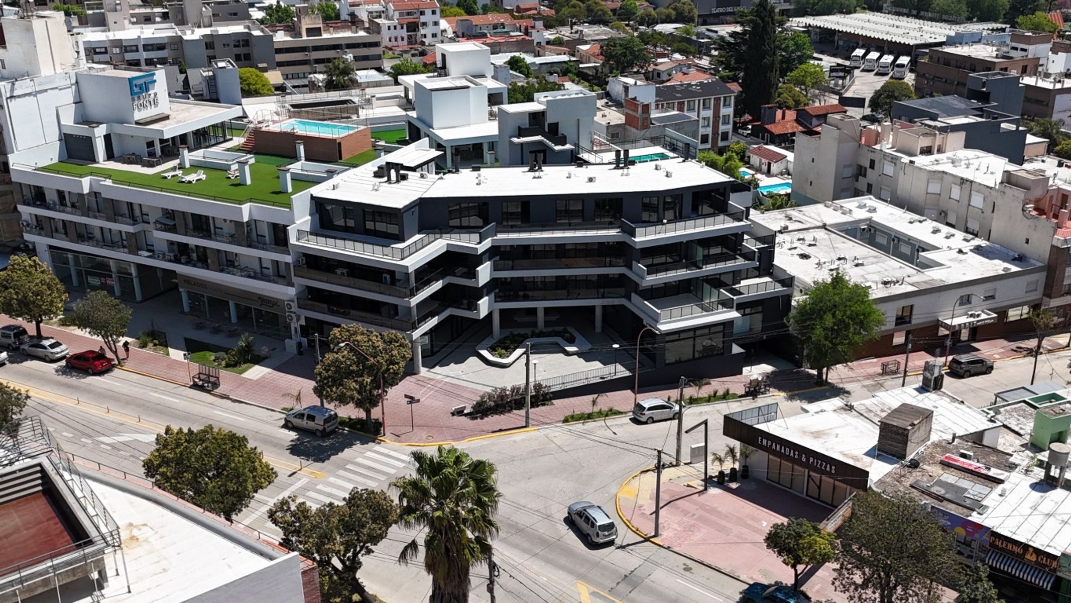 DEPARTAMENTO DE ALTA GAMA EN Villa Carlos Paz, 3 dormitorios, 3 baños, 233 mt2 . EDIFICIO ETOILE V. La Exclusividad no tiene precio. — foto 2