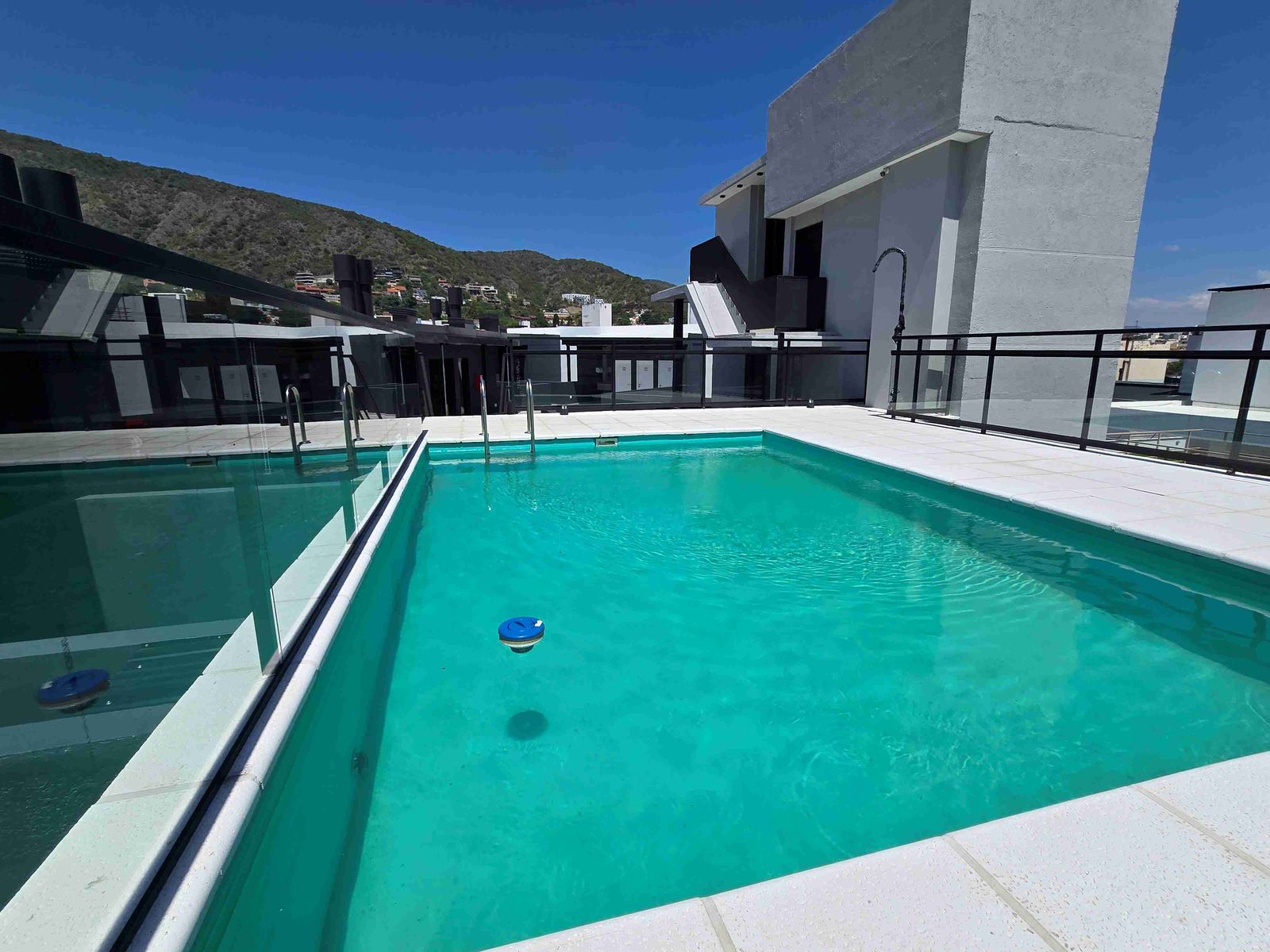 DEPARTAMENTO DE ALTA GAMA EN Villa Carlos Paz, 3 dormitorios, 3 baños, 240 mt2 . EDIFICIO ETOILE V. La Exclusividad no tiene precio. - 25