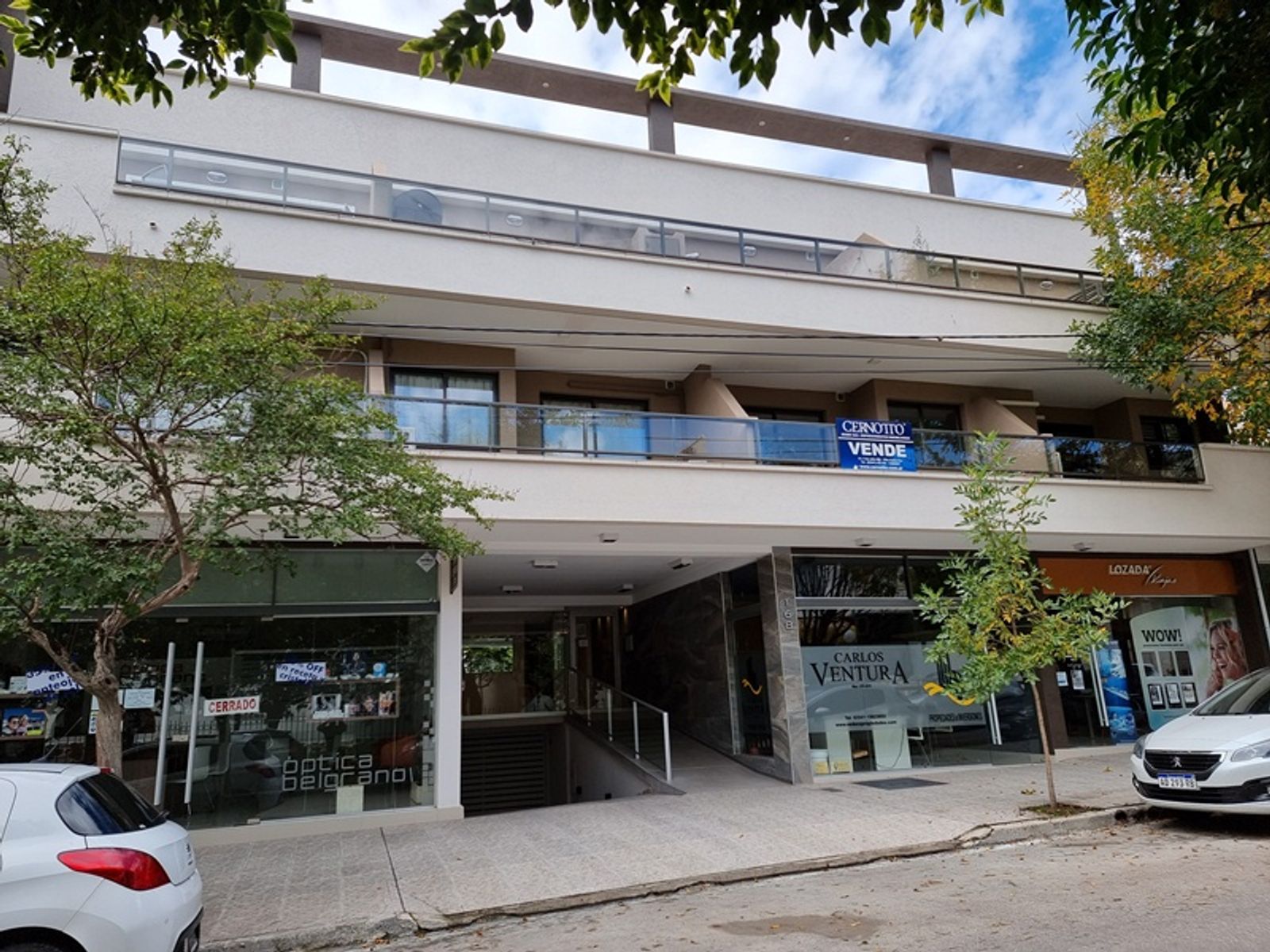 EXCELENTE DEPARTAMENTO EN VENTA EN CARLOS PAZ, 2 DORMITORIOS CON COCHERA, EDIFICIO TATIANA, EXCELENTE UBICACIÓN, Todos los Servicios. - 2