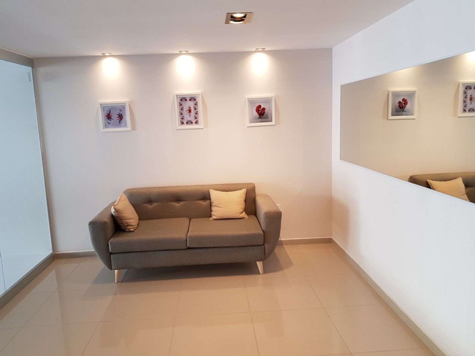 EXCELENTE DEPARTAMENTO EN VENTA EN CARLOS PAZ, 2 DORMITORIOS CON COCHERA, EDIFICIO TATIANA, EXCELENTE UBICACIÓN, Todos los Servicios. - 11