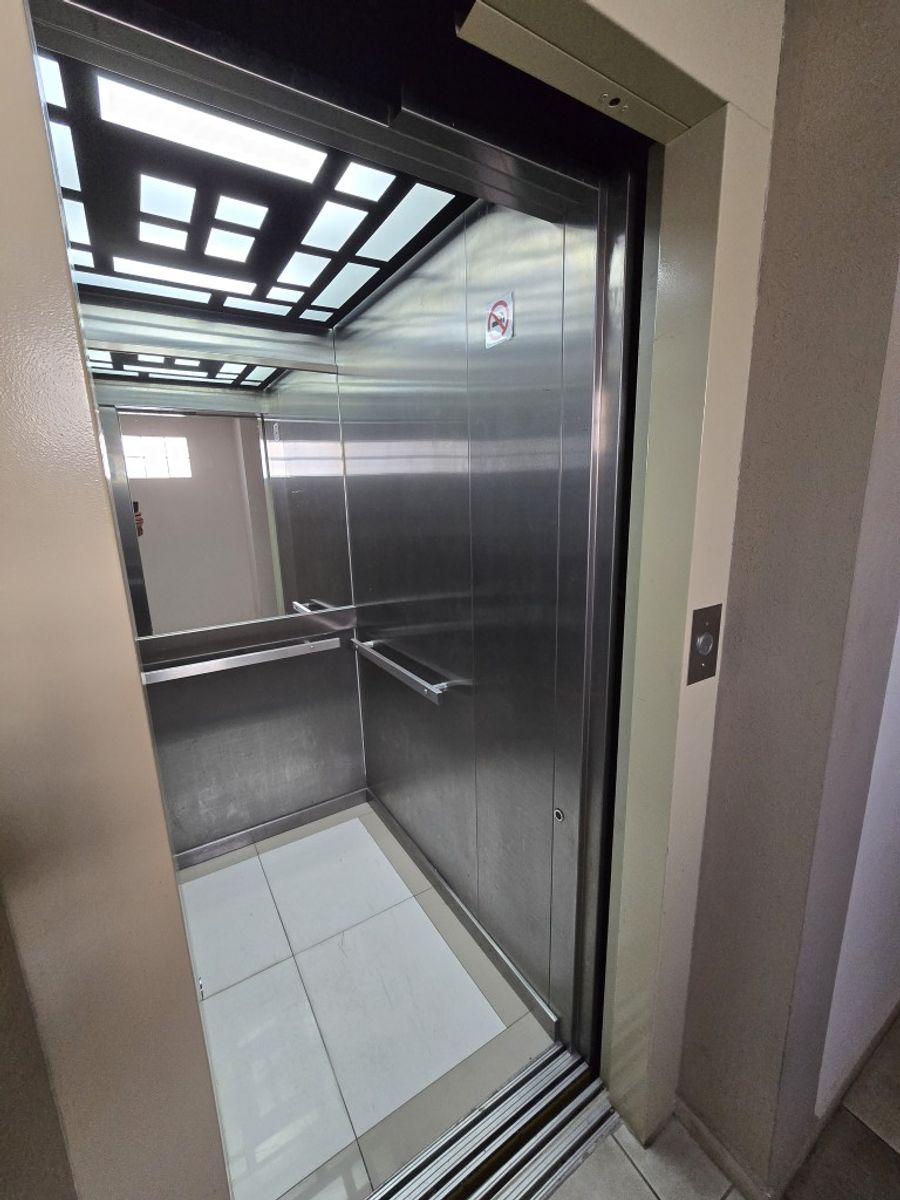 EXCELENTE DEPARTAMENTO EN VENTA EN CARLOS PAZ, 2 DORMITORIOS CON COCHERA, EDIFICIO TATIANA, EXCELENTE UBICACIÓN, Todos los Servicios. - 23