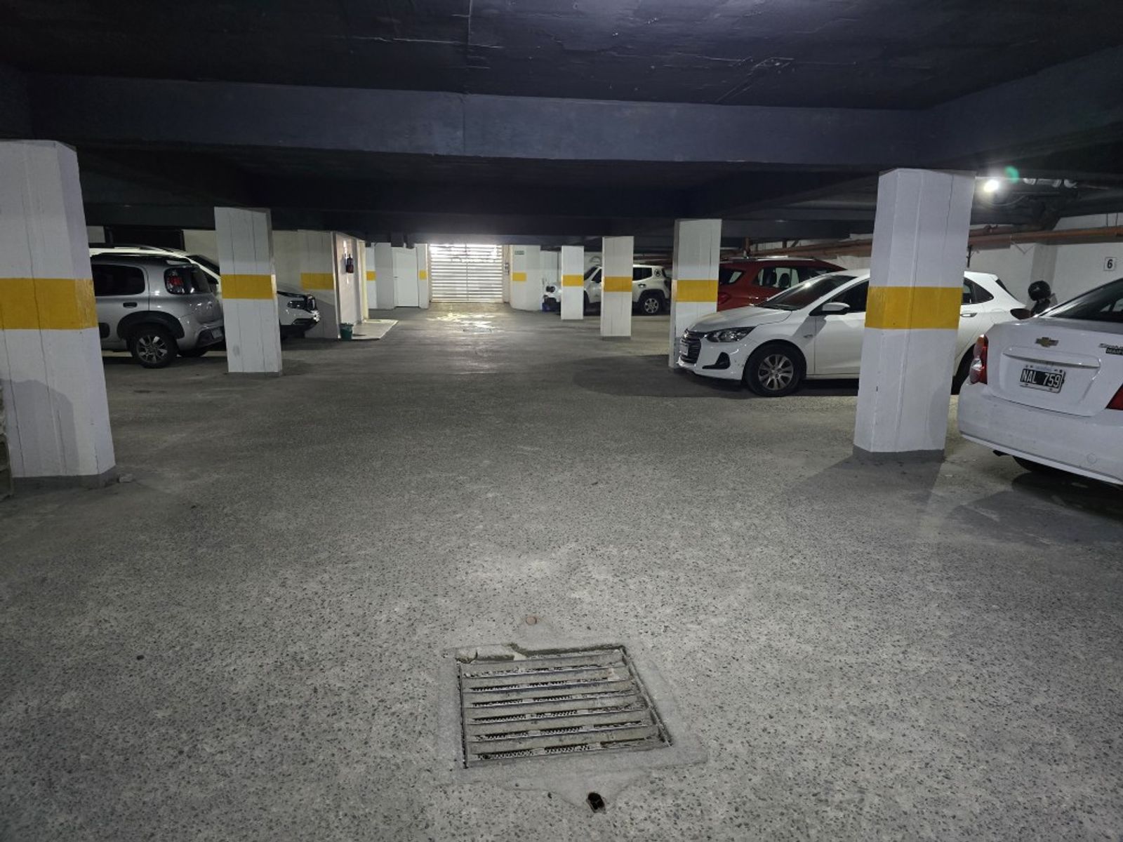 EXCELENTE DEPARTAMENTO EN VENTA EN CARLOS PAZ, 2 DORMITORIOS CON COCHERA, EDIFICIO TATIANA, EXCELENTE UBICACIÓN, Todos los Servicios. - 38