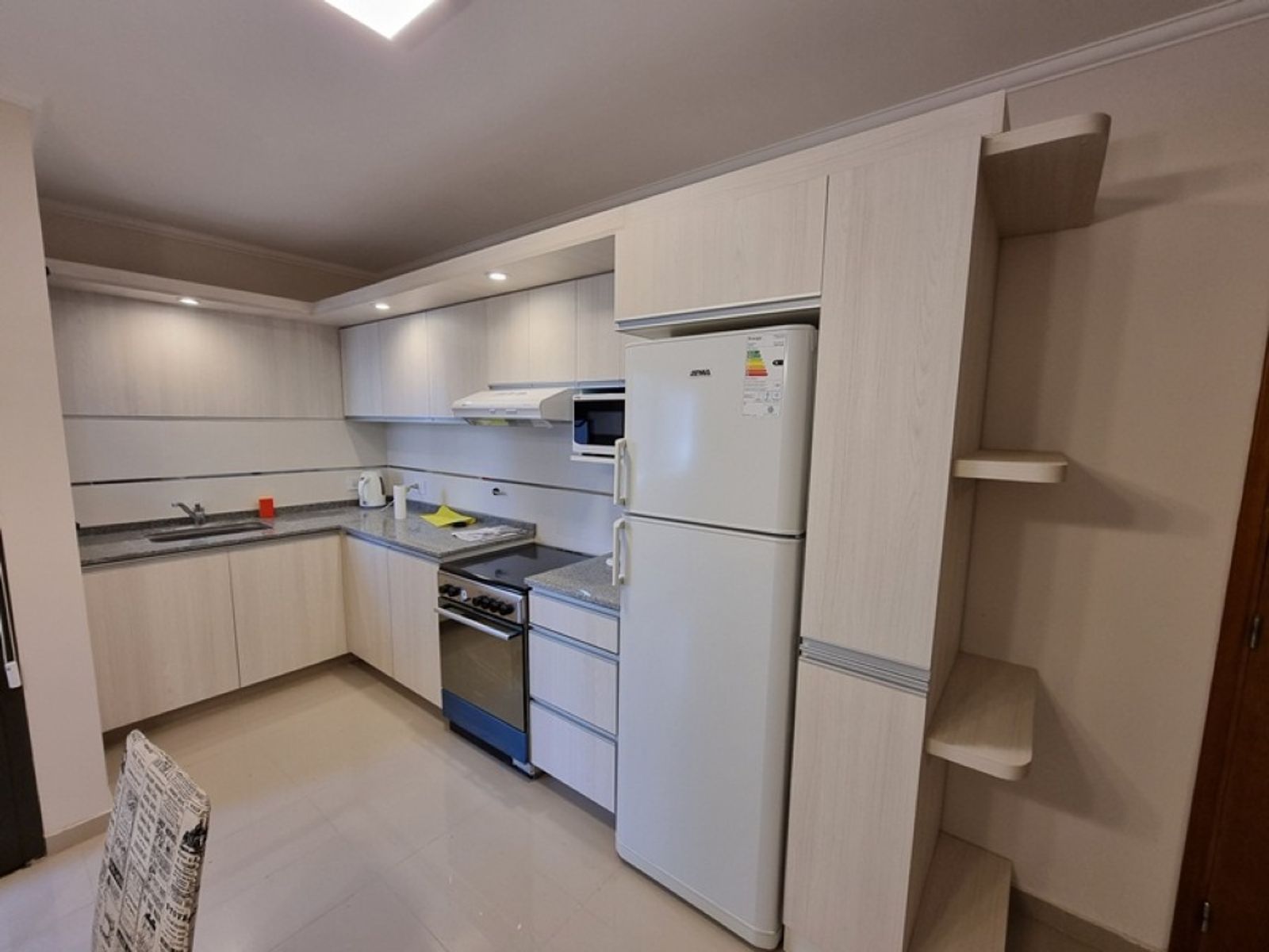 EXCELENTE DEPARTAMENTO EN VENTA EN CARLOS PAZ, 2 DORMITORIOS CON COCHERA, EDIFICIO TATIANA, EXCELENTE UBICACIÓN, Todos los Servicios. - 47