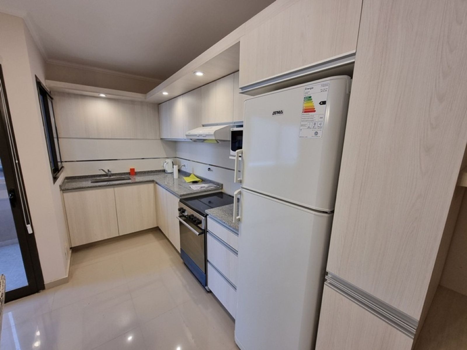 EXCELENTE DEPARTAMENTO EN VENTA EN CARLOS PAZ, 2 DORMITORIOS CON COCHERA, EDIFICIO TATIANA, EXCELENTE UBICACIÓN, Todos los Servicios. - 48