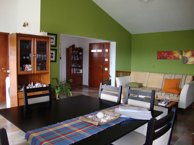 MUY LINDA CASA EN VENTA EN CARLOS PAZ, BARRIO LA CUESTA. Todos los Servicios. — foto 13