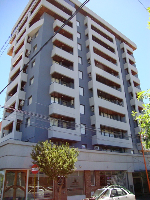 DEPARTAMENTO EN VENTA, EN EDIFICIO VICTORIA TOWERS, 2 DORMITORIOS. INCLUYE COCHERA