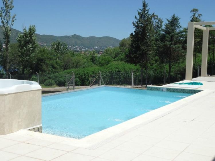 MAGNÍFICA CASA CON COSTA AL LAGO EN VILLA CARLOS PAZ, 45 mts de Costa Directa, Barrio Villa del Lago — foto 13