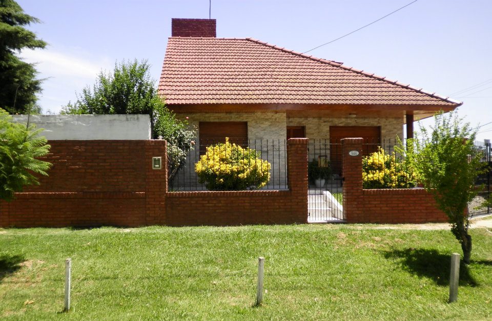 Chalet en venta en una planta, con lote lindero con pileta opcional, Escobar — foto 4