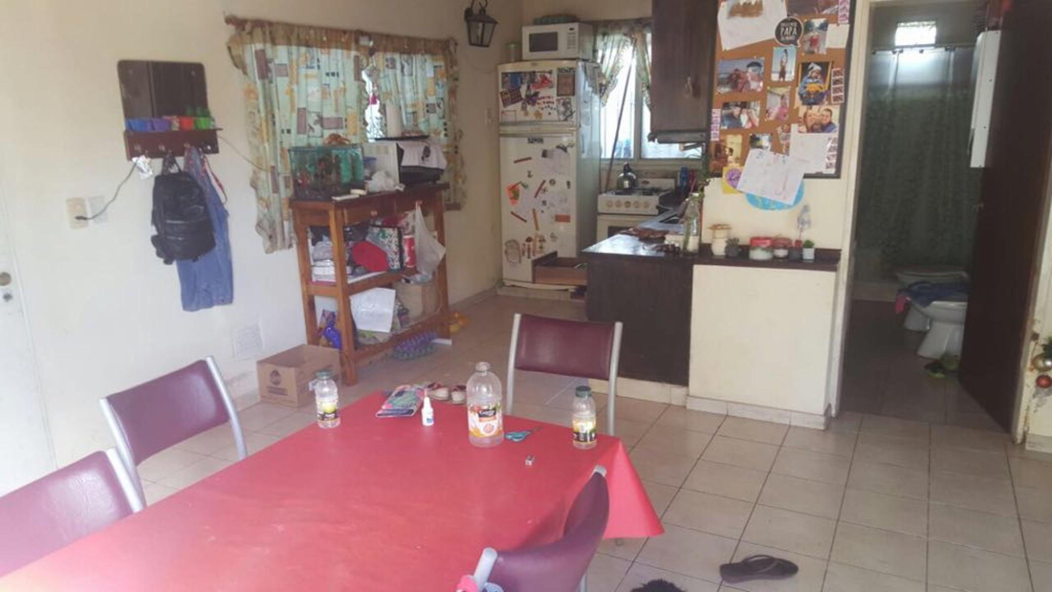 RETASADA CASA EN BARRIO VILLA VALLIER ESCOBAR, EXCELENTE ENTORNO — foto 7